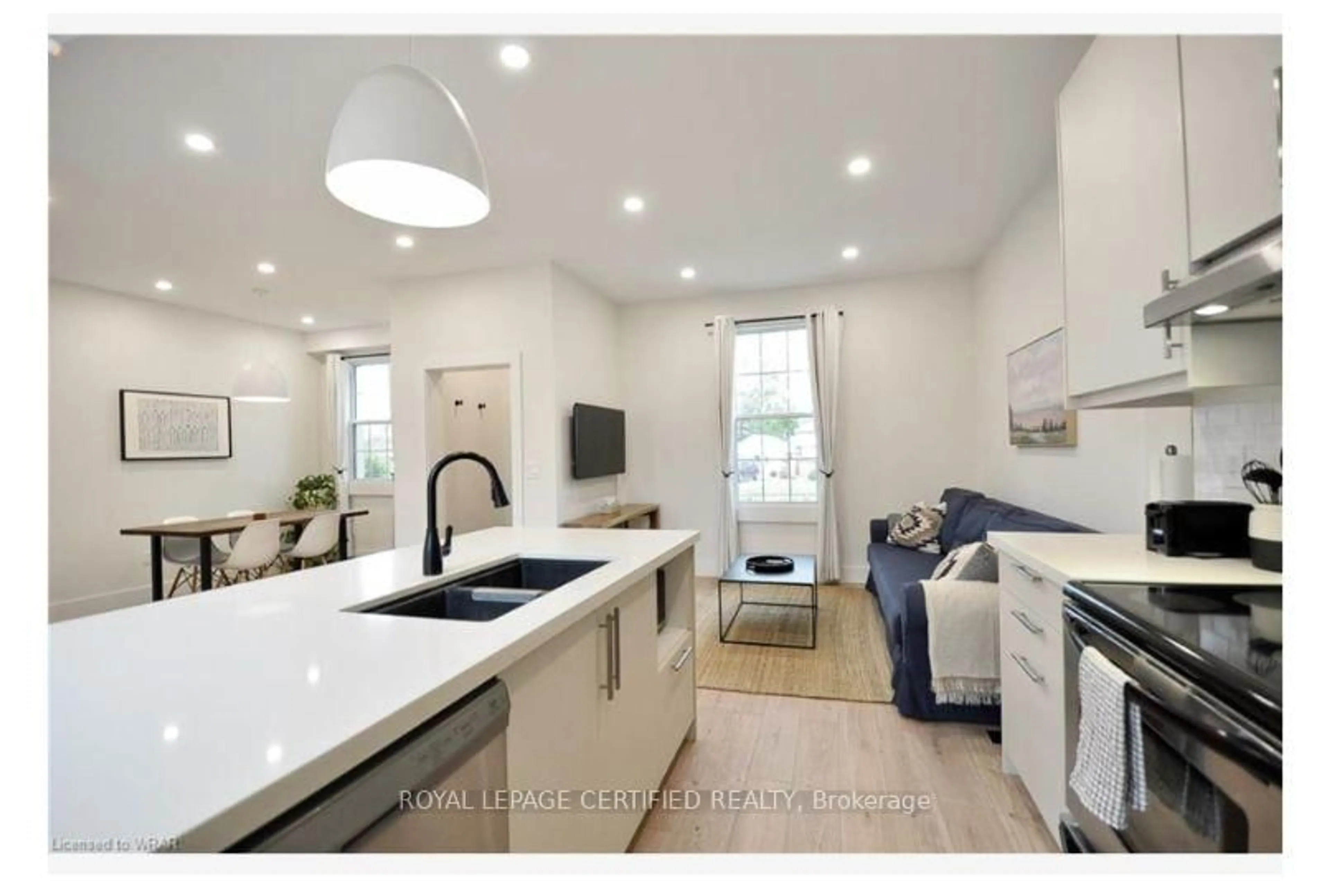 Open concept kitchen, ceramic/tile floor for 7-9 Maple Ridge Rd, Cambridge Ontario N1R 2G1
