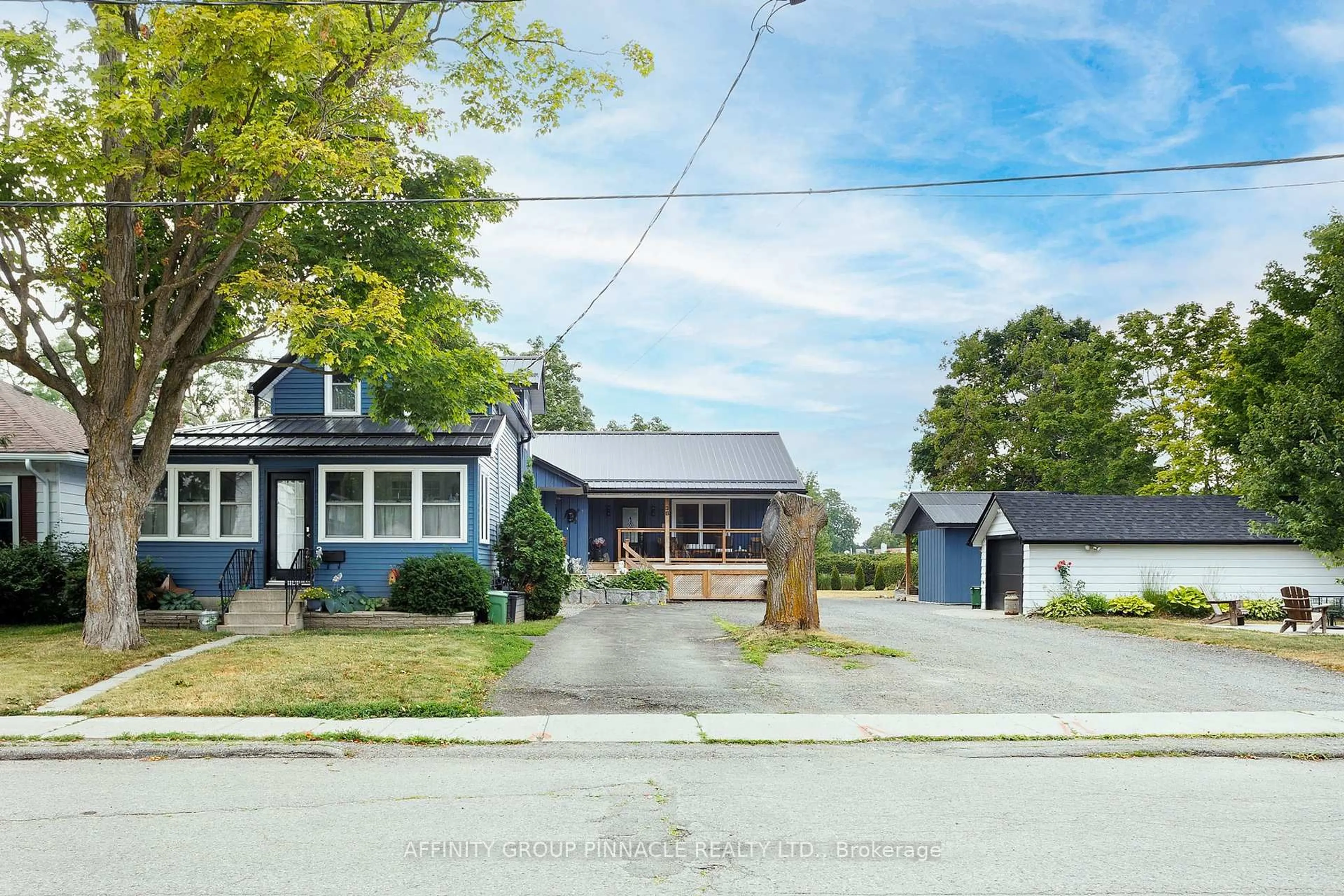 A pic from outside/outdoor area/front of a property/back of a property/a pic from drone, street for 3 Duke St, Kawartha Lakes Ontario K9V 2K5