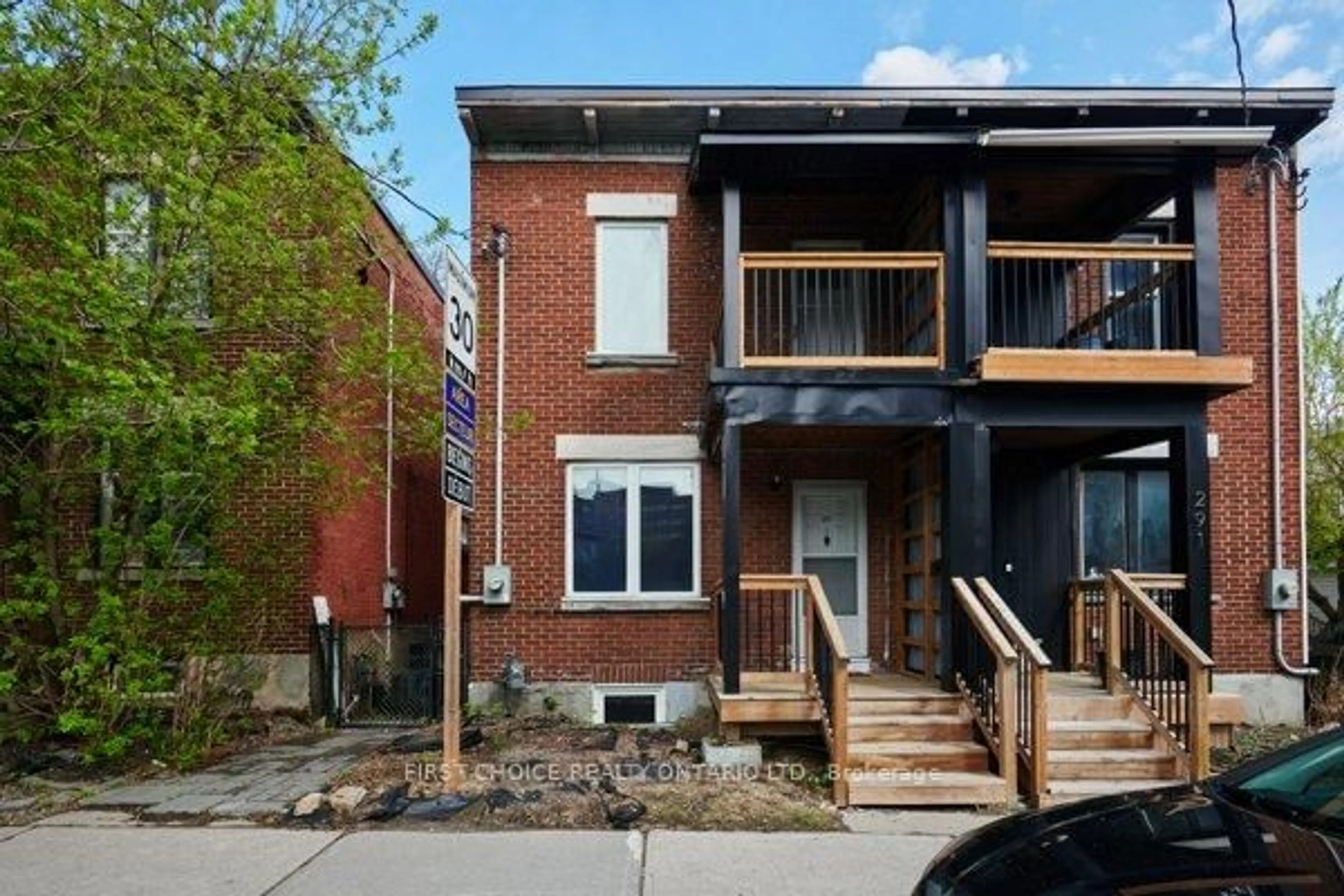 Home with brick exterior material, street for 293 Powell Ave, Ottawa Ontario K1S 2A6