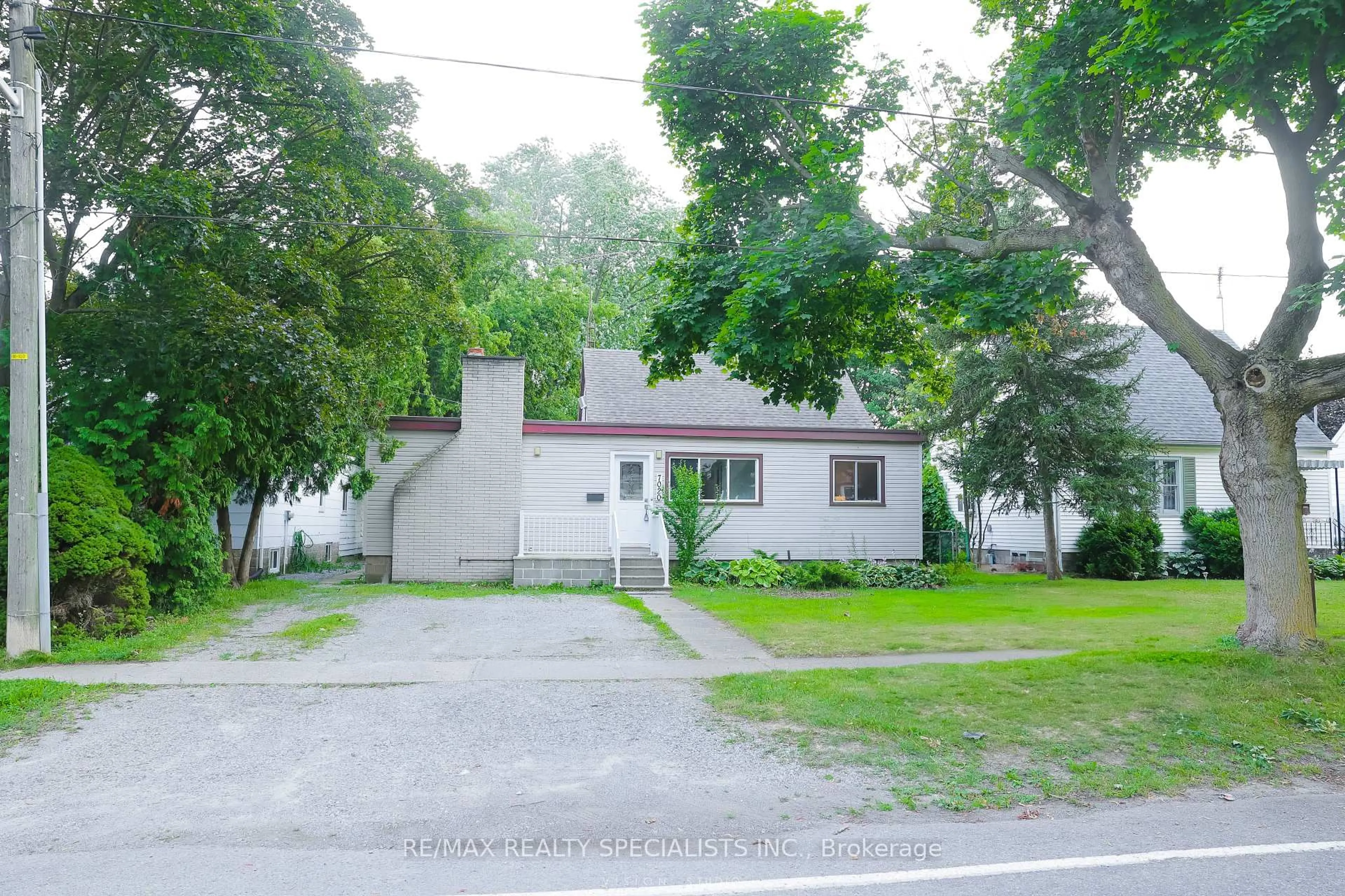 Unknown for 7020 Dunn St, Niagara Falls Ontario L2G 2R7