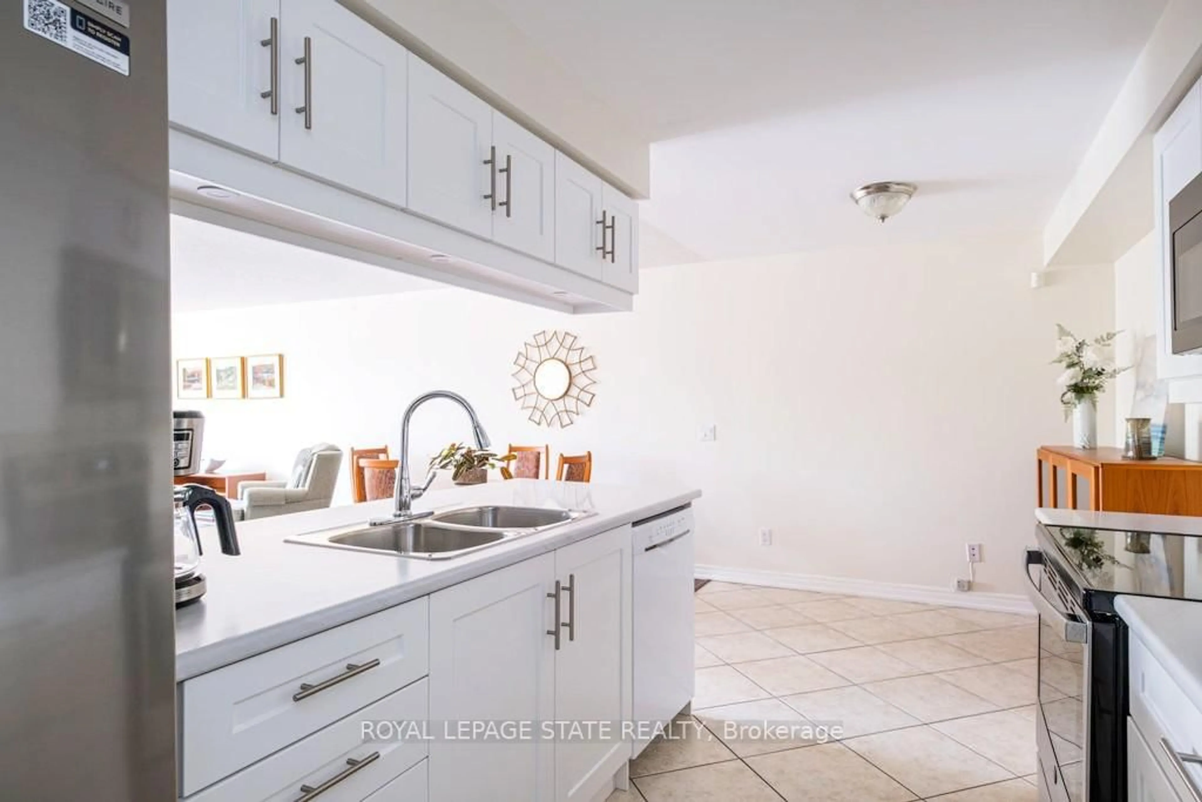 Unknown for 990 Golf Links Rd #208, Hamilton Ontario L9K 1J8