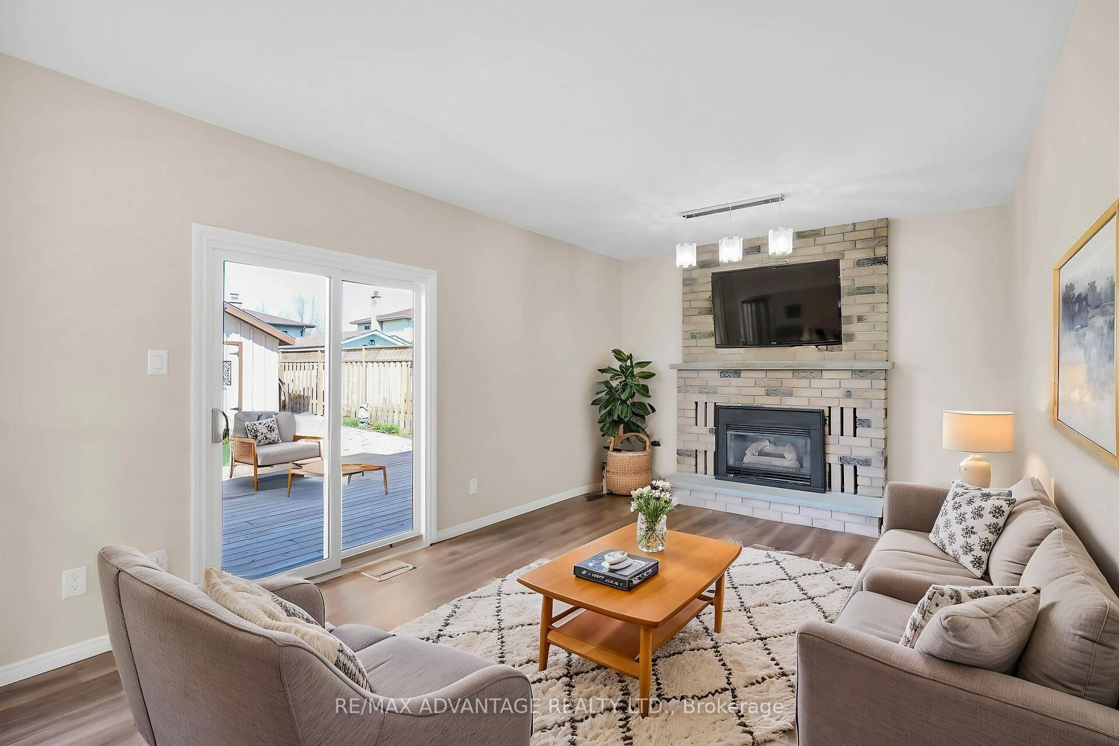 Living room with furniture, ceramic/tile floor for 144 Fairchild Cres, London South Ontario N6E 3E8