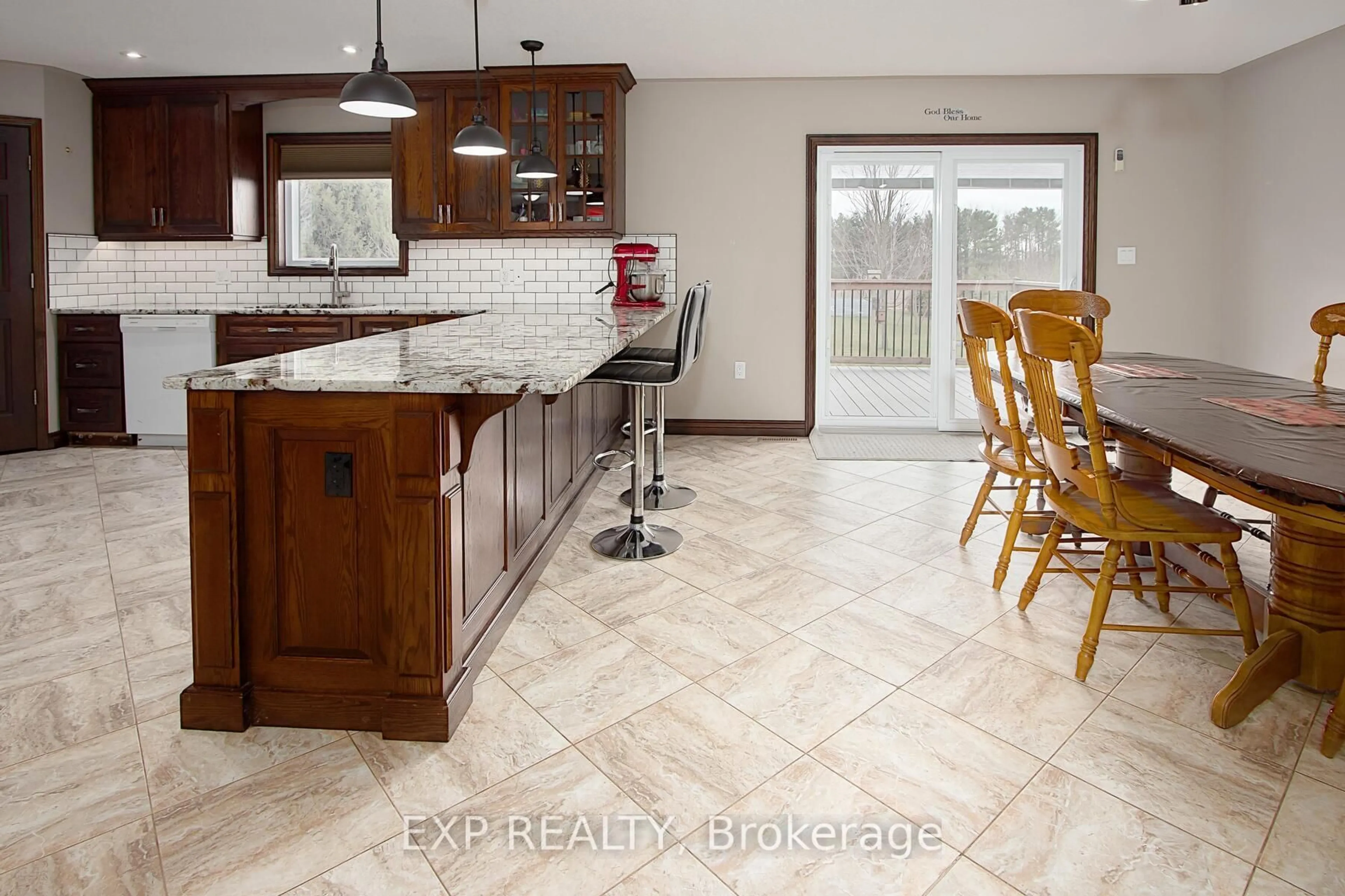 Open concept kitchen, ceramic/tile floor for 50263 John Wise Line, Malahide Ontario N5H 2R5