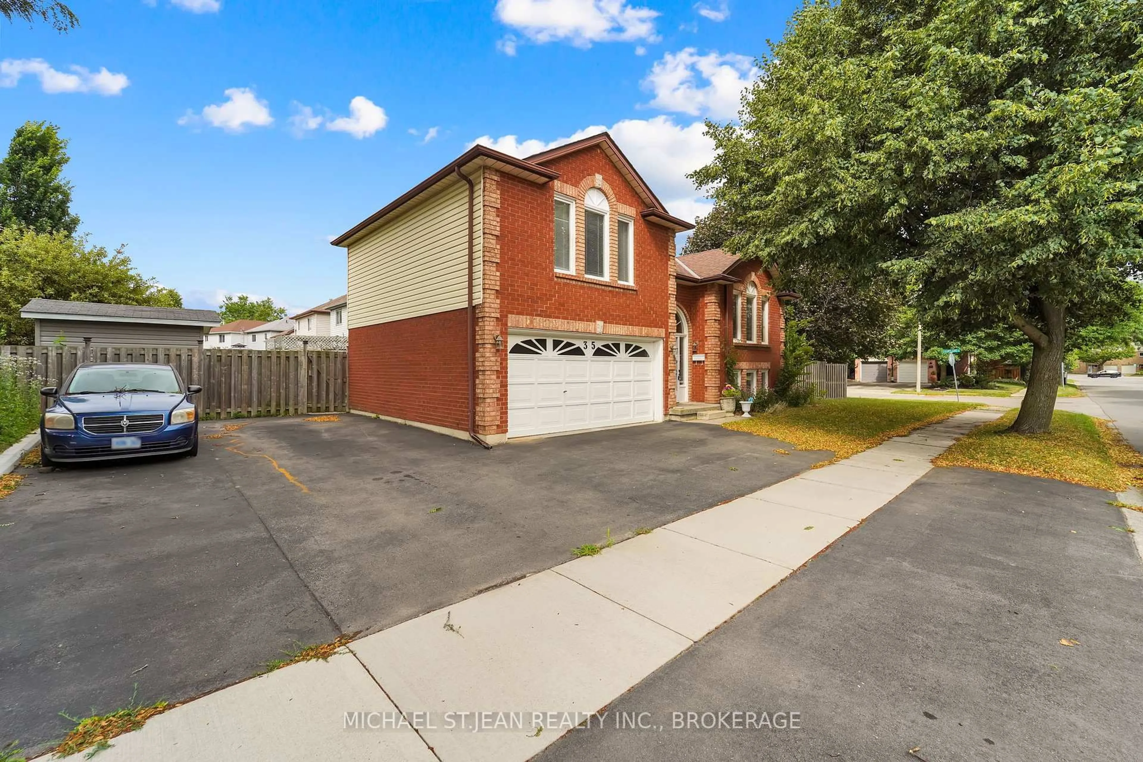 Home with brick exterior material, street for 35 Applewood Dr, Brantford Ontario N3R 7V9