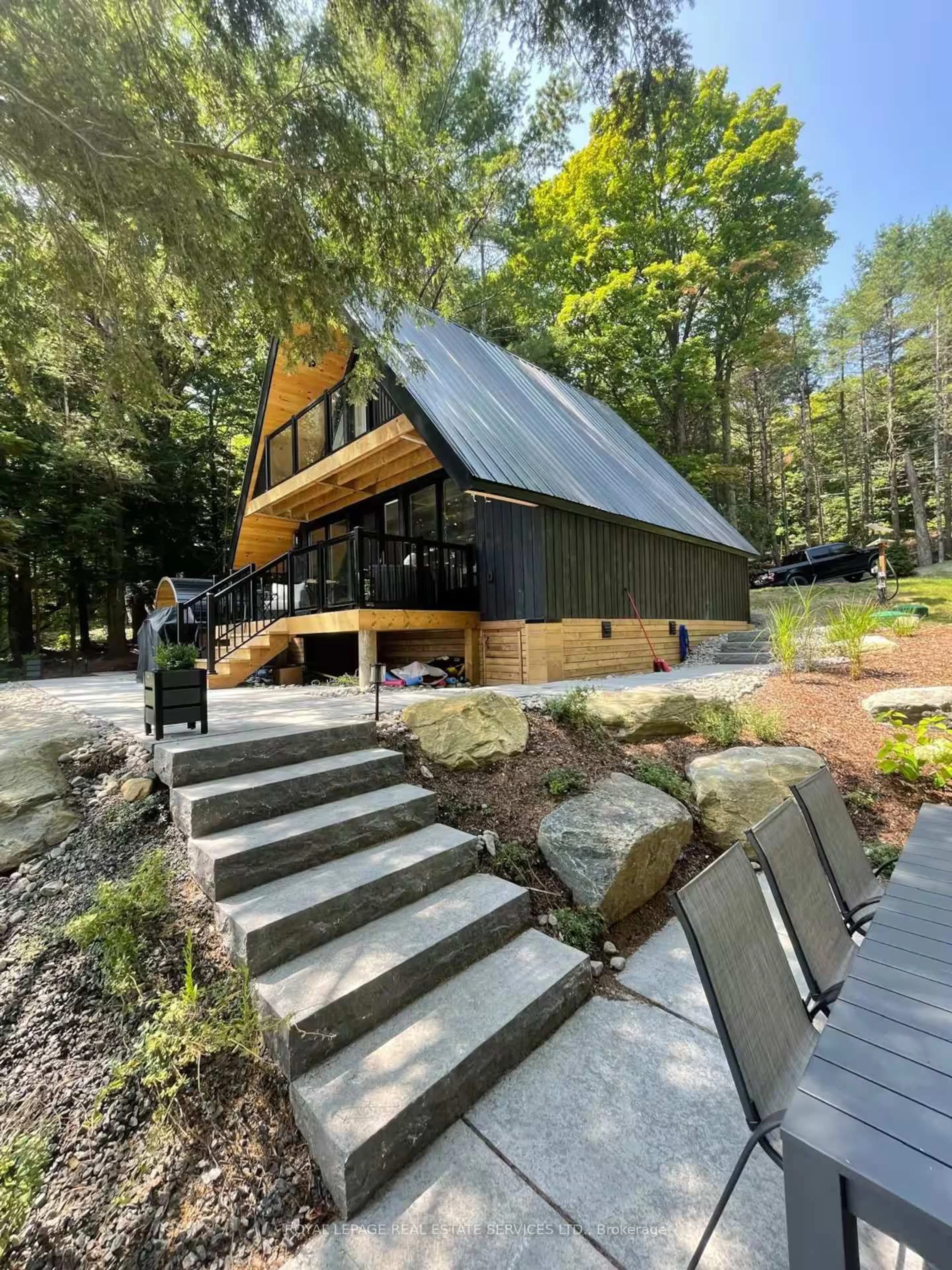 Unknown for 201 N Menominee Lake Rd, Huntsville Ontario P0H 0A9
