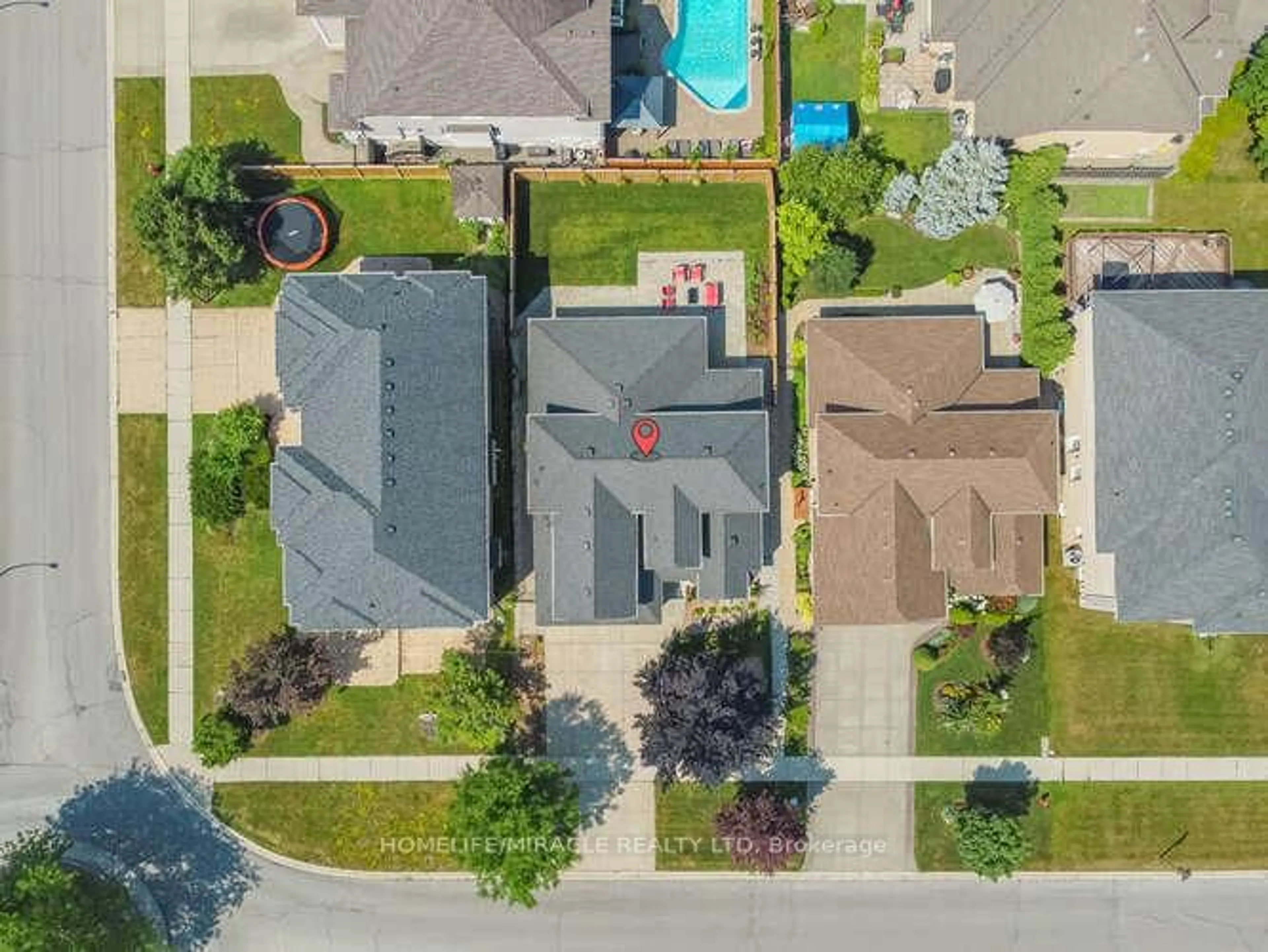 A pic from outside/outdoor area/front of a property/back of a property/a pic from drone, street for 240 Kitty Murray Lane, Hamilton Ontario L9K 1L8