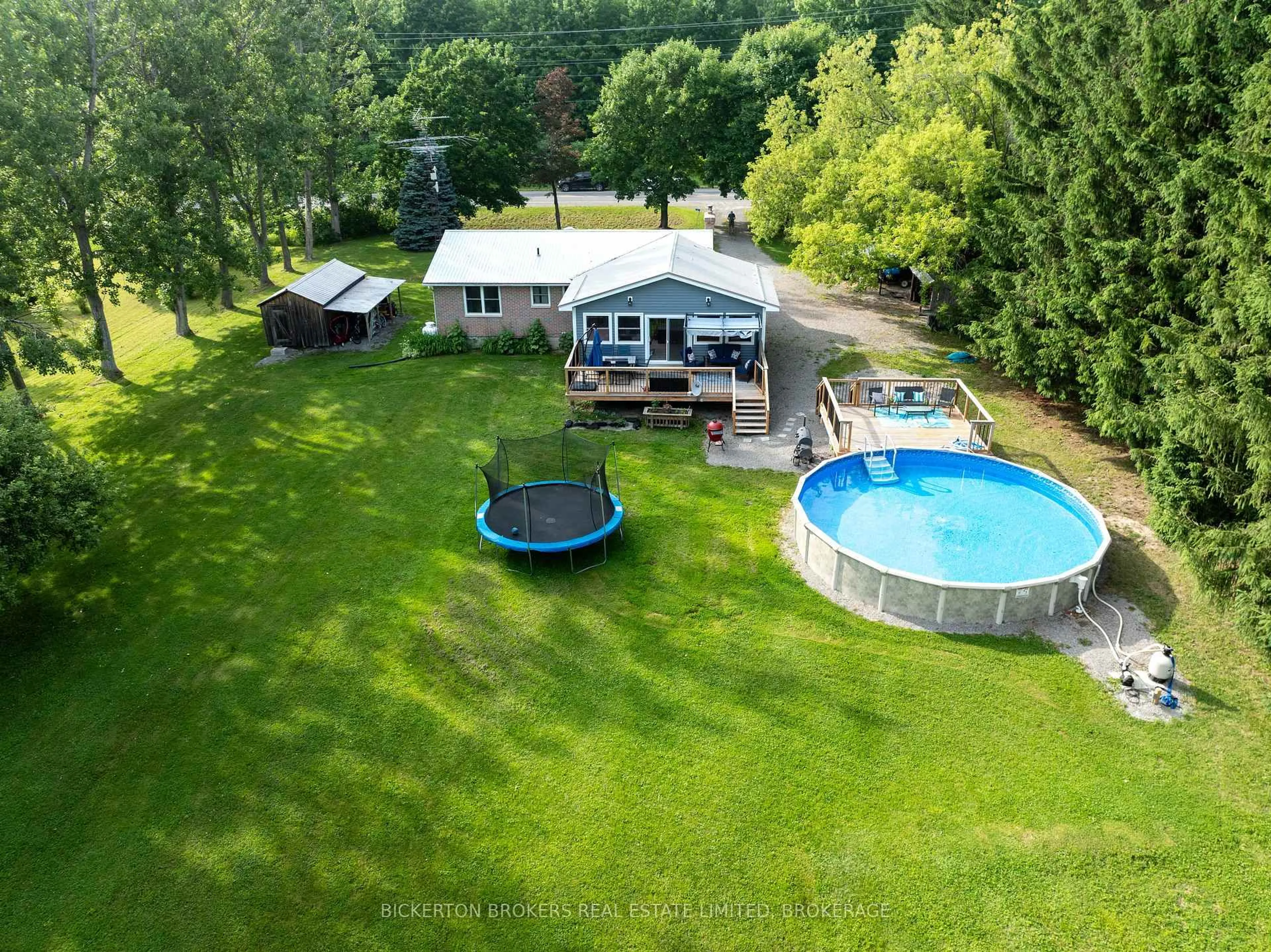 A pic from outside/outdoor area/front of a property/back of a property/a pic from drone, water/lake/river/ocean view for 1411 County 2 Rd, Leeds and the Thousand Islands Ontario K0E 1L0