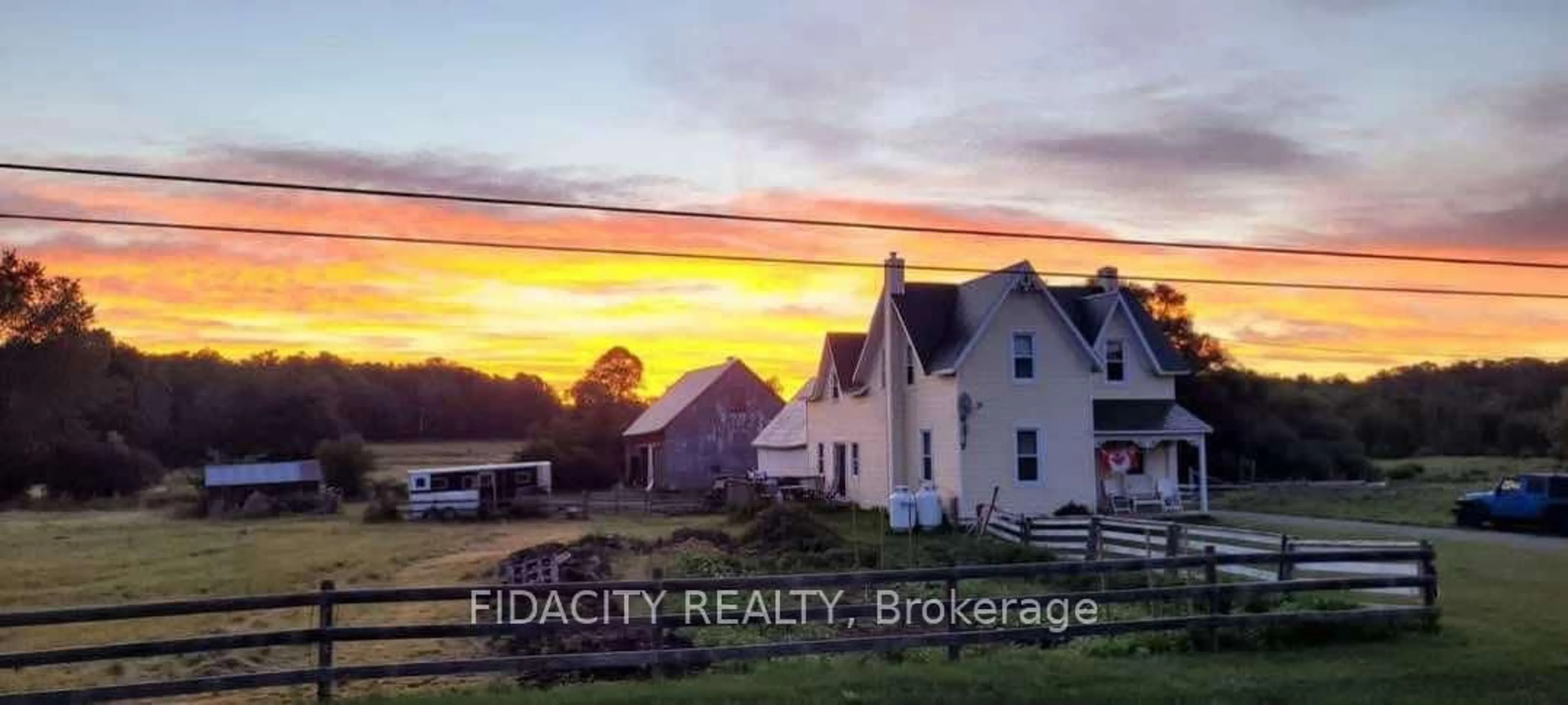 Blurry image for 5046 Carp Rd, Kinburn Ontario K0A 2H0