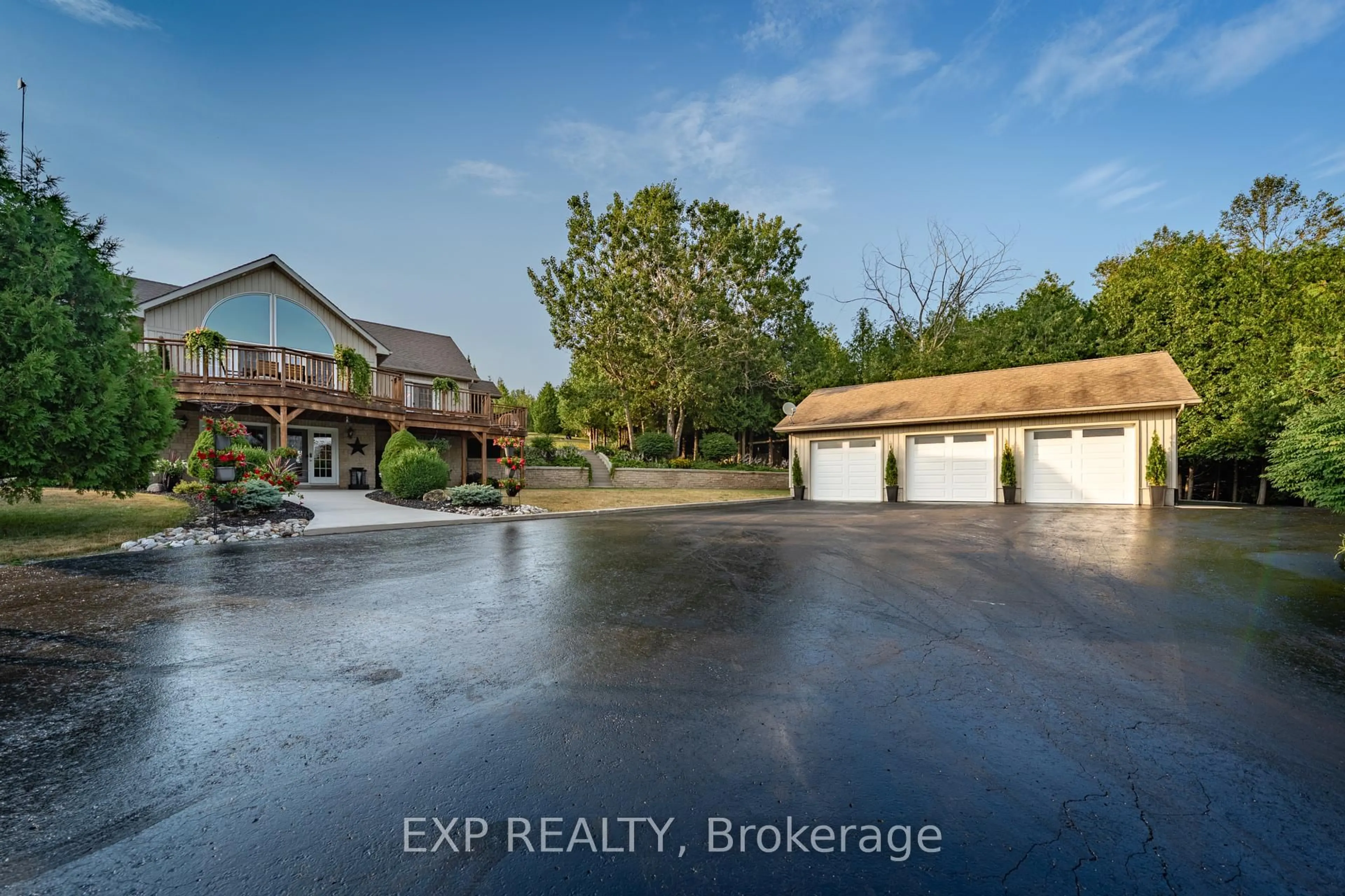 A pic from outside/outdoor area/front of a property/back of a property/a pic from drone, water/lake/river/ocean view for 10040 Danforth Rd, Alnwick/Haldimand Ontario K9A 4J8