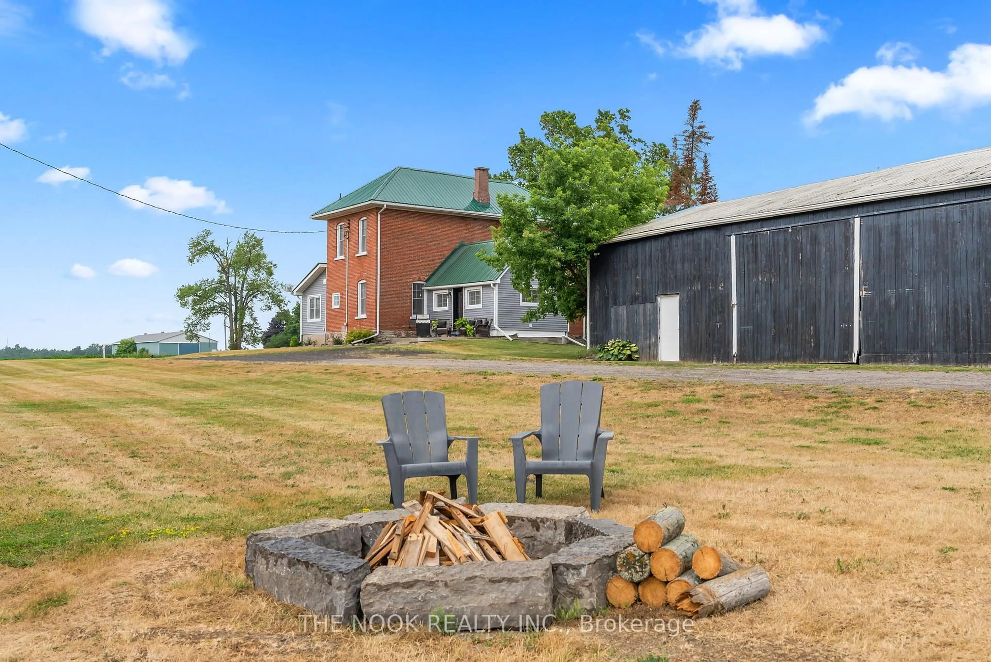 Patio, mountain view for 2091 Asphodel 8th Line, Asphodel-Norwood Ontario K0L 2V0