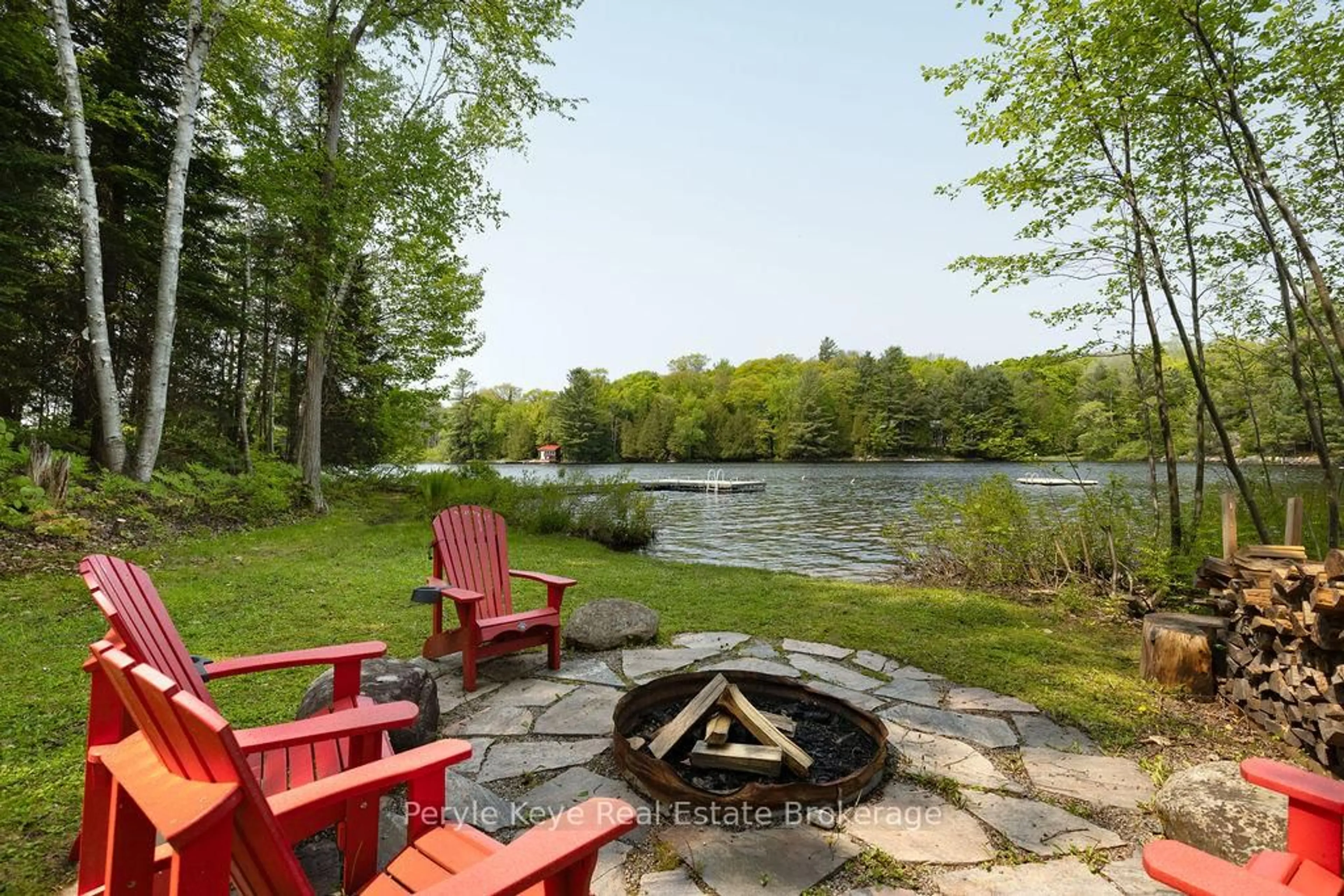 Patio, water/lake/river/ocean view for 1042 S Menominee Lake Rd, Lake of Bays Ontario P0B 1A0