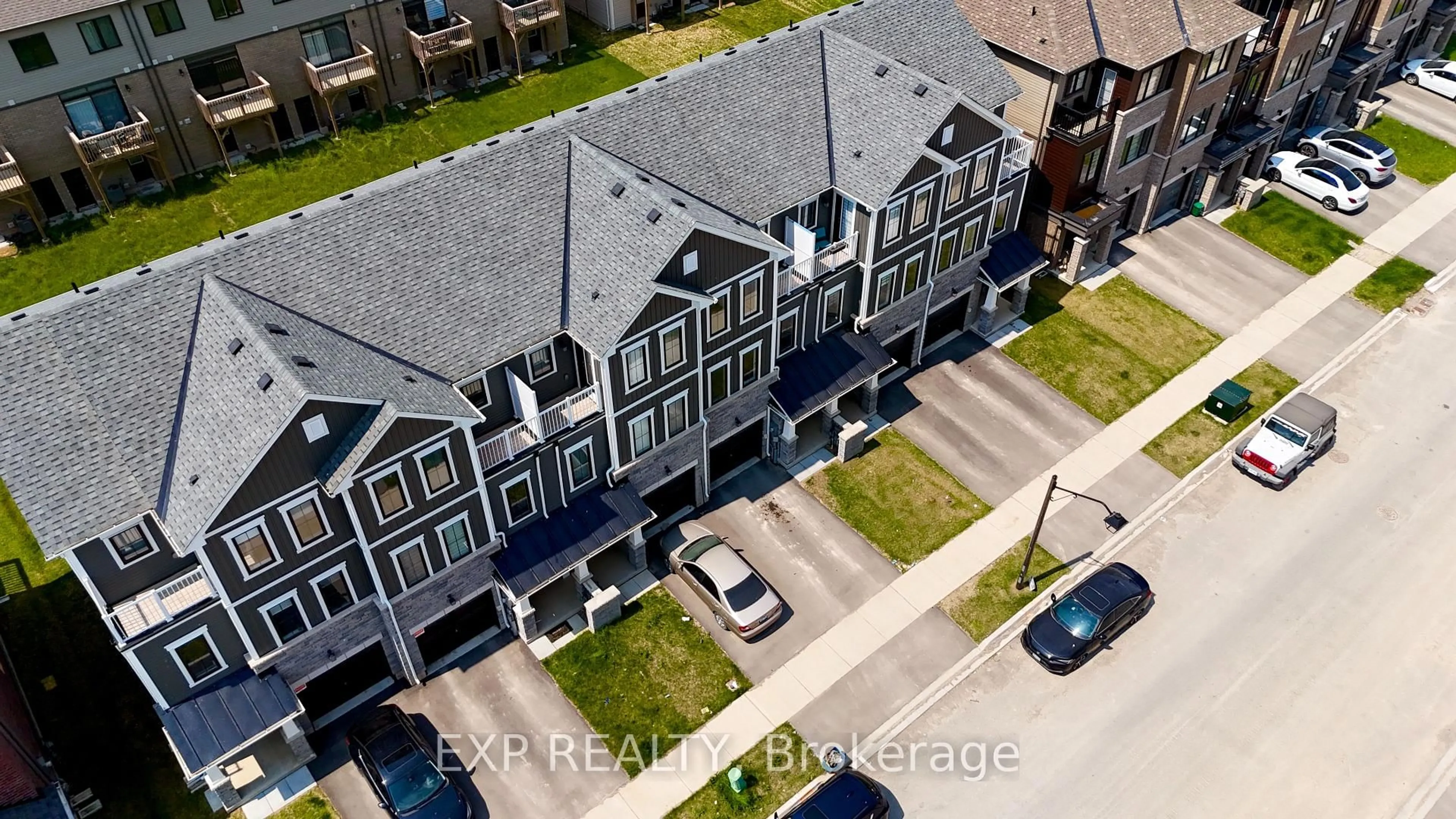 A pic from outside/outdoor area/front of a property/back of a property/a pic from drone, street for 77 Holder Dr, Brant Ontario N3T 0W3