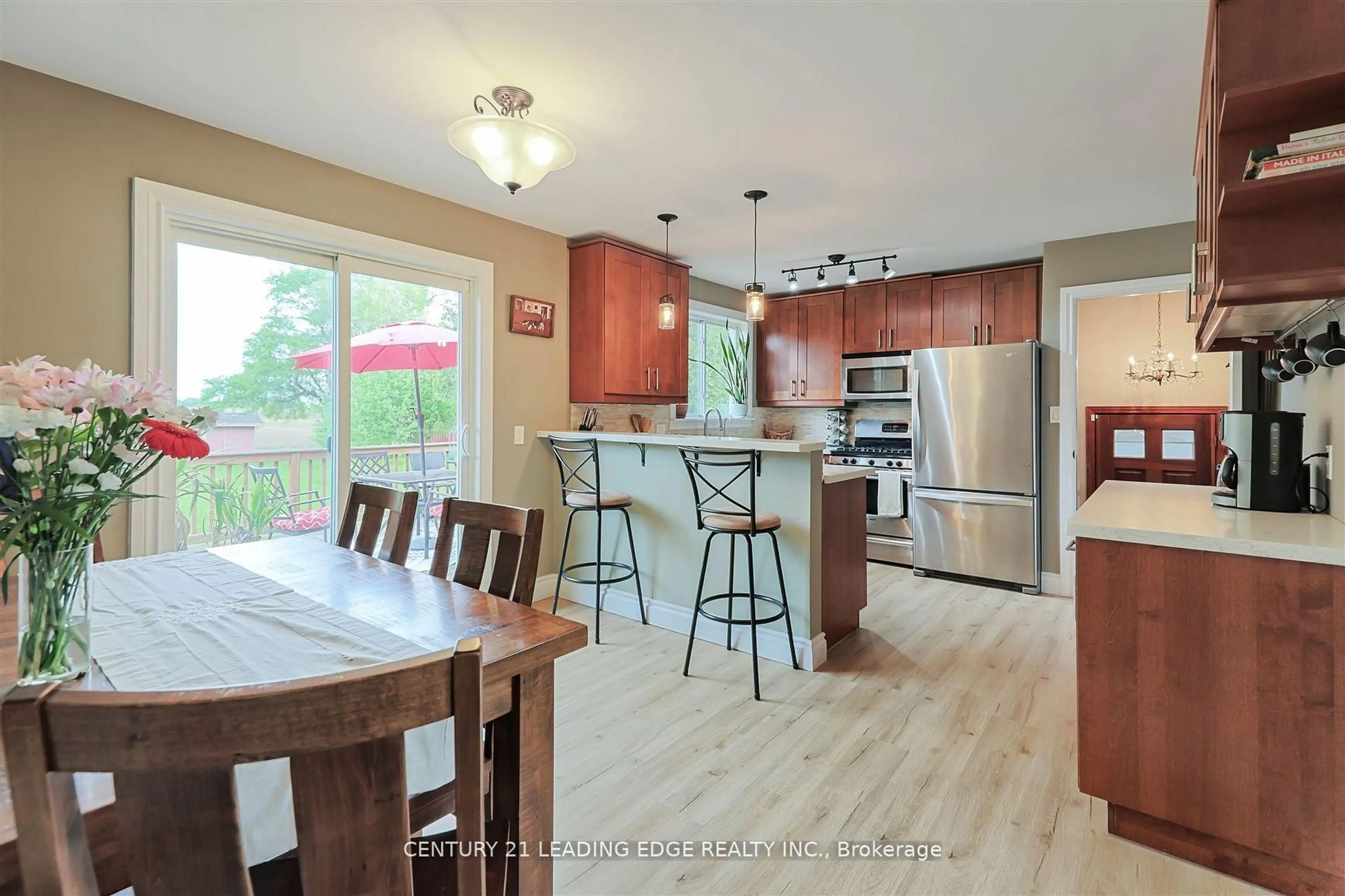 Open concept kitchen, unknown for 8276 White Church Rd, Hamilton Ontario L0R 1W0