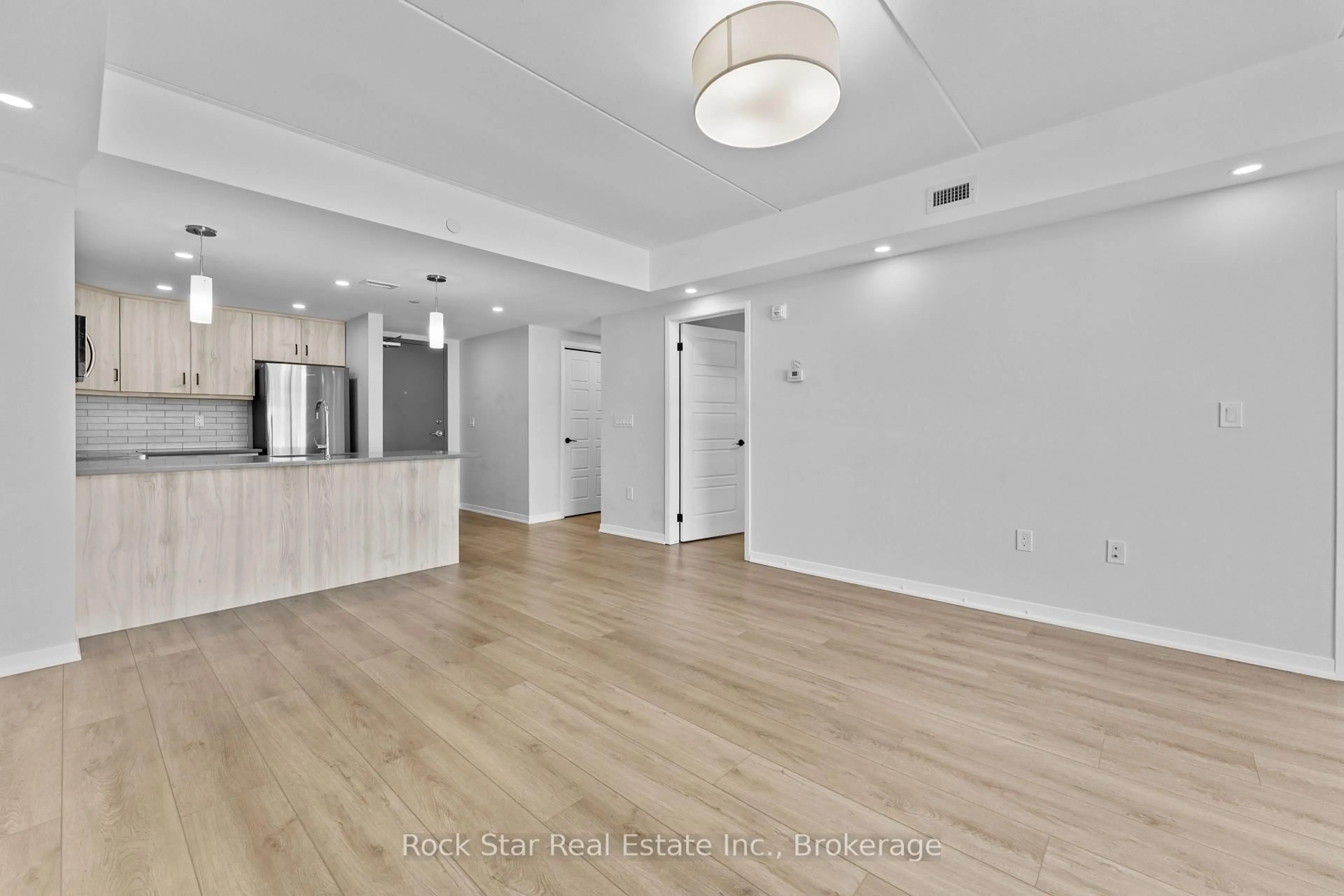 A pic of a room for 3998 Victoria Ave, Lincoln Ontario L0R 2C0