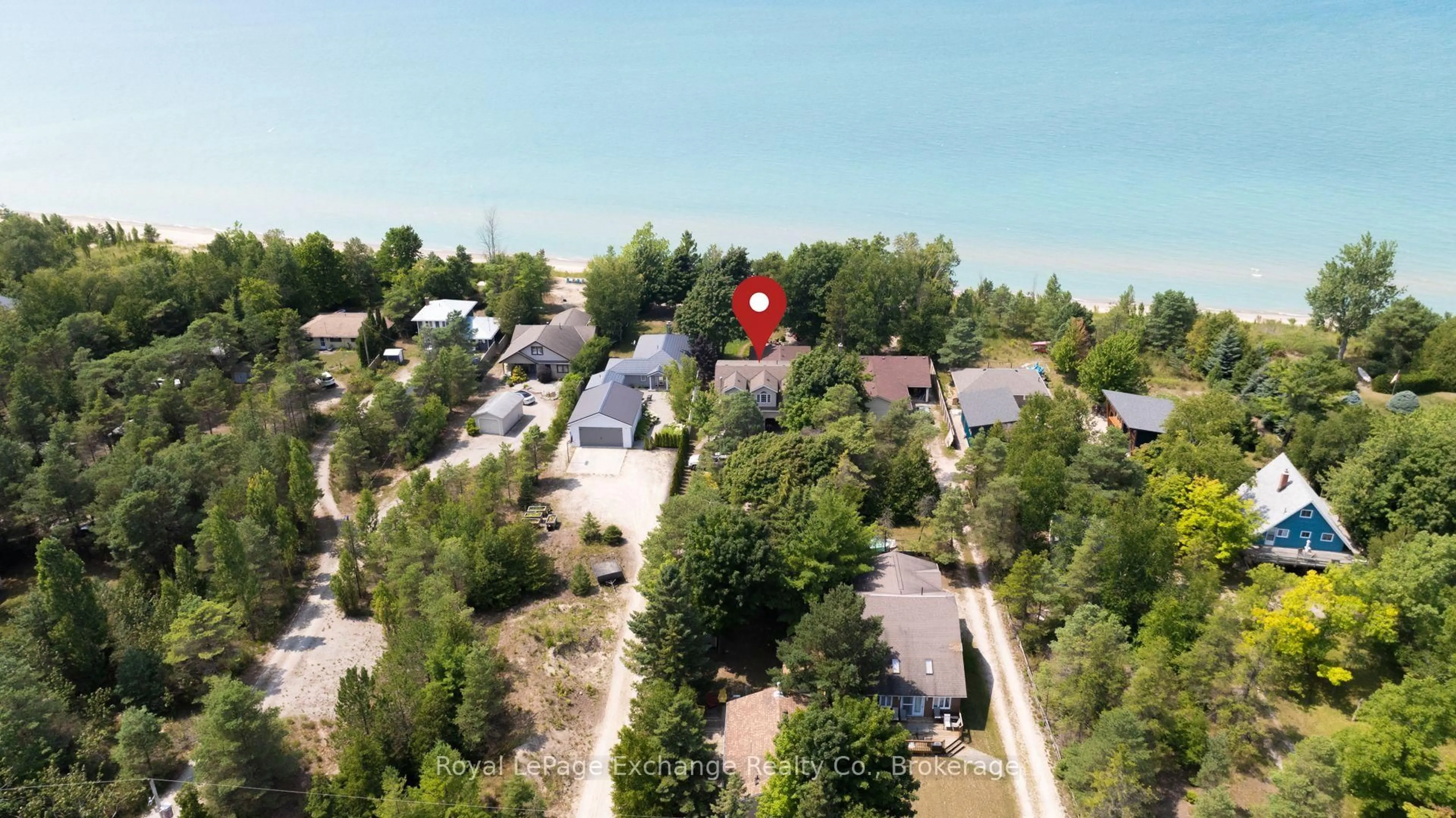 A pic from outside/outdoor area/front of a property/back of a property/a pic from drone, unknown for 46 Bell Dr, Huron-Kinloss Ontario N2Z 0B3