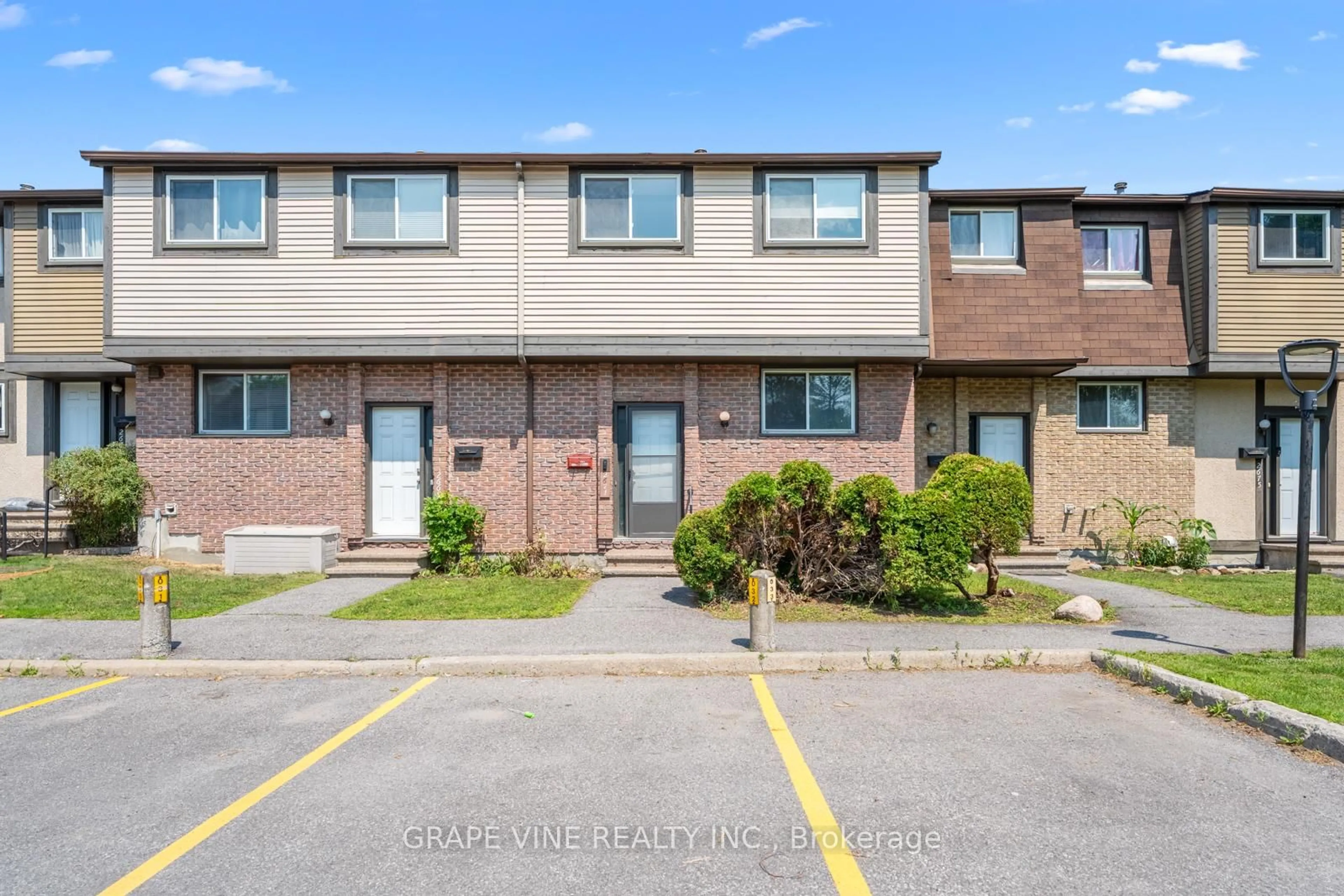 Unknown for 2671 Pimlico Cres #31, Ottawa Ontario K1T 2A6