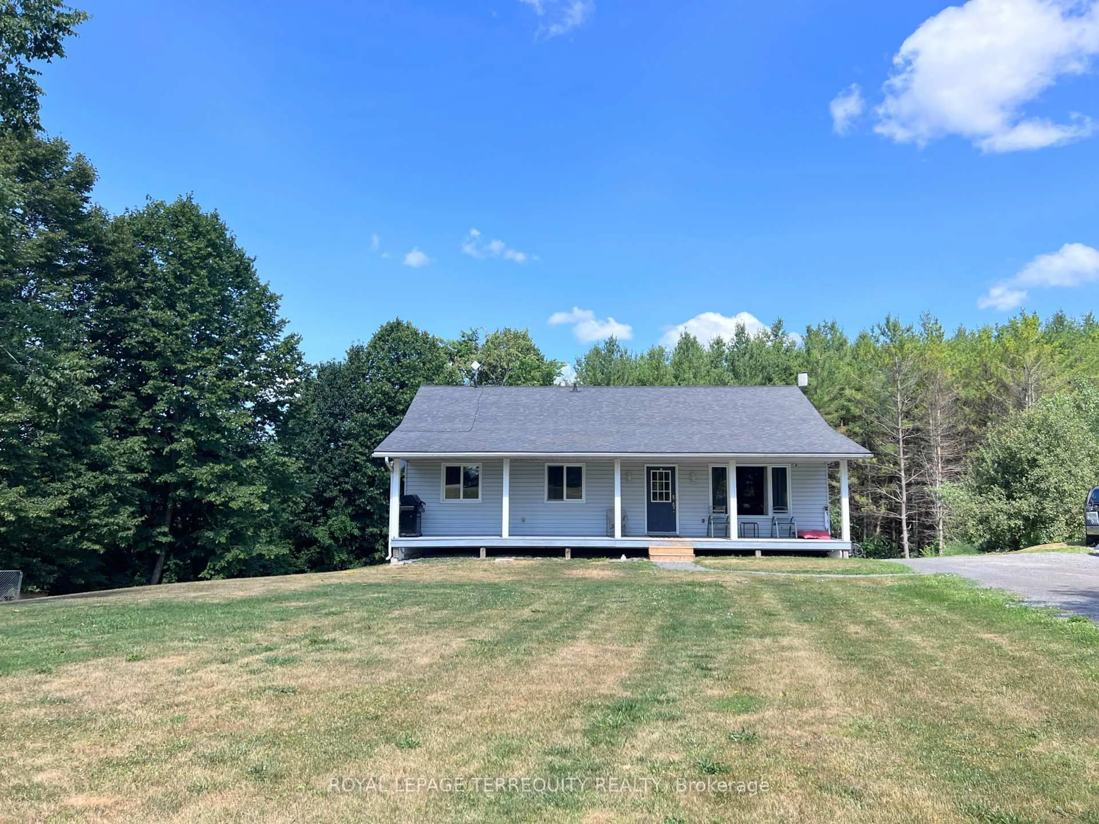 A pic from outside/outdoor area/front of a property/back of a property/a pic from drone, unknown for 168 Boundary Rd, Belleville Ontario K0K 2Y0