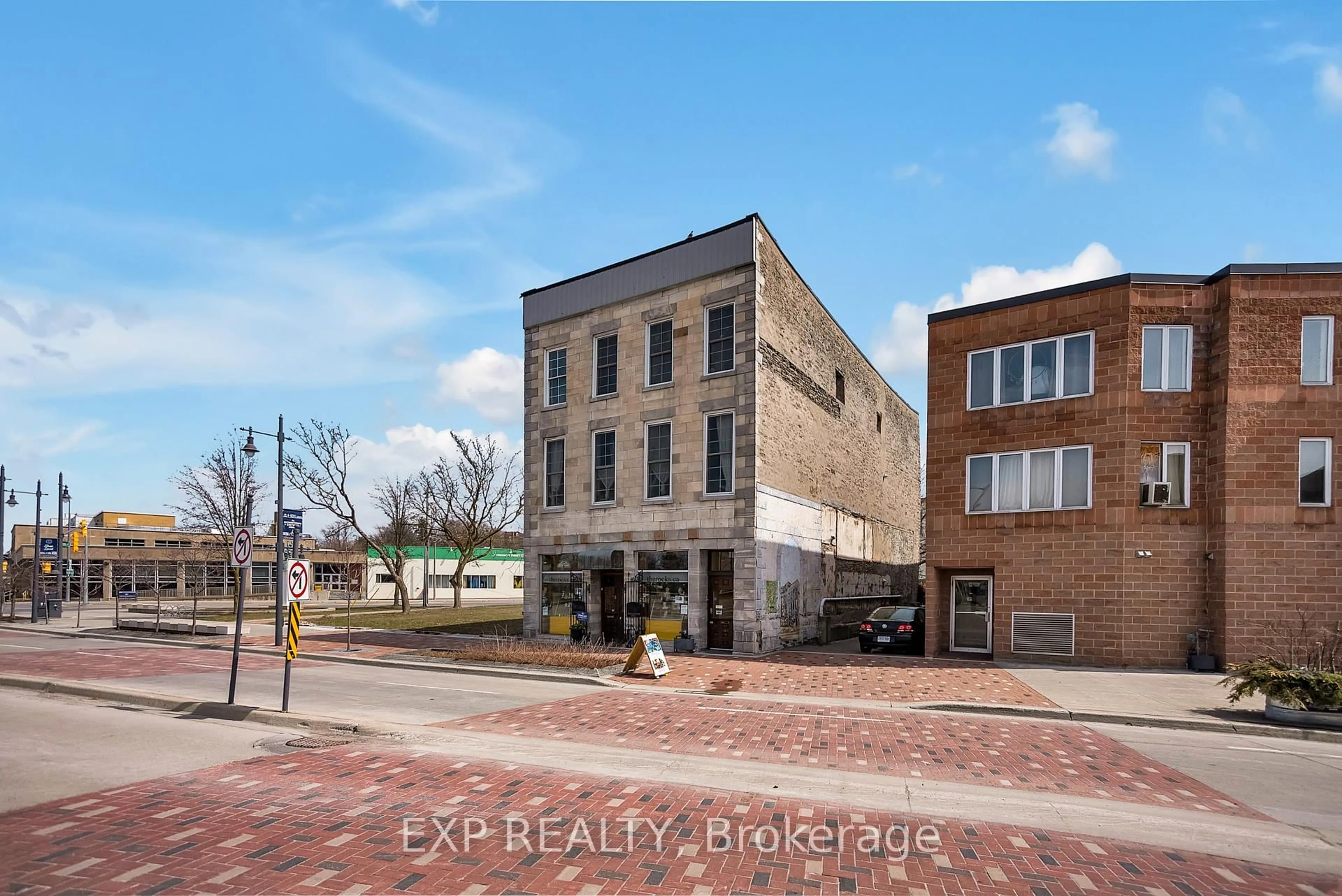 Home with brick exterior material, building for 393 Front St #1, Belleville Ontario K8N 2Z9
