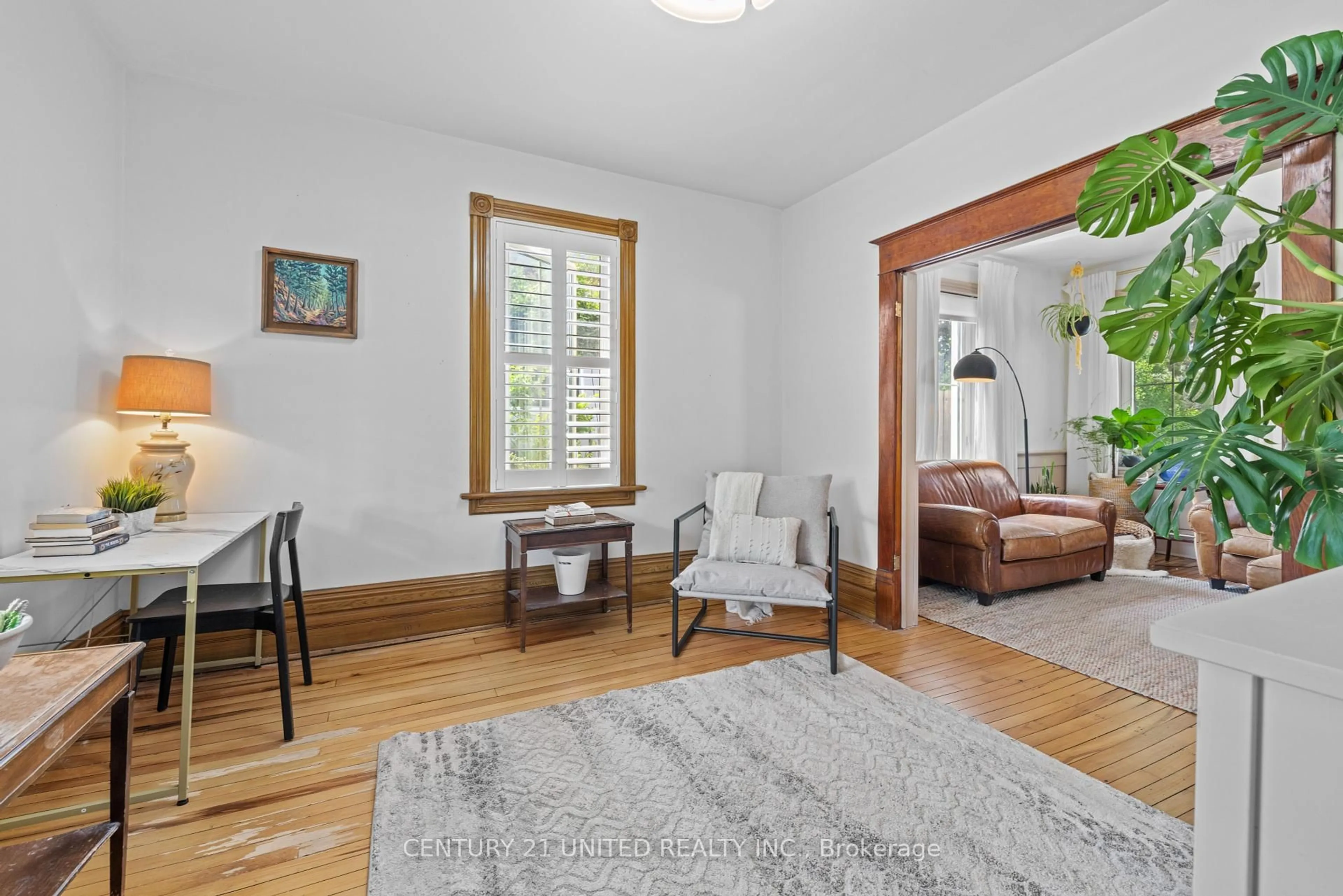 Living room with furniture, unknown for 172 Queen St, Selwyn Ontario K0L 2H0