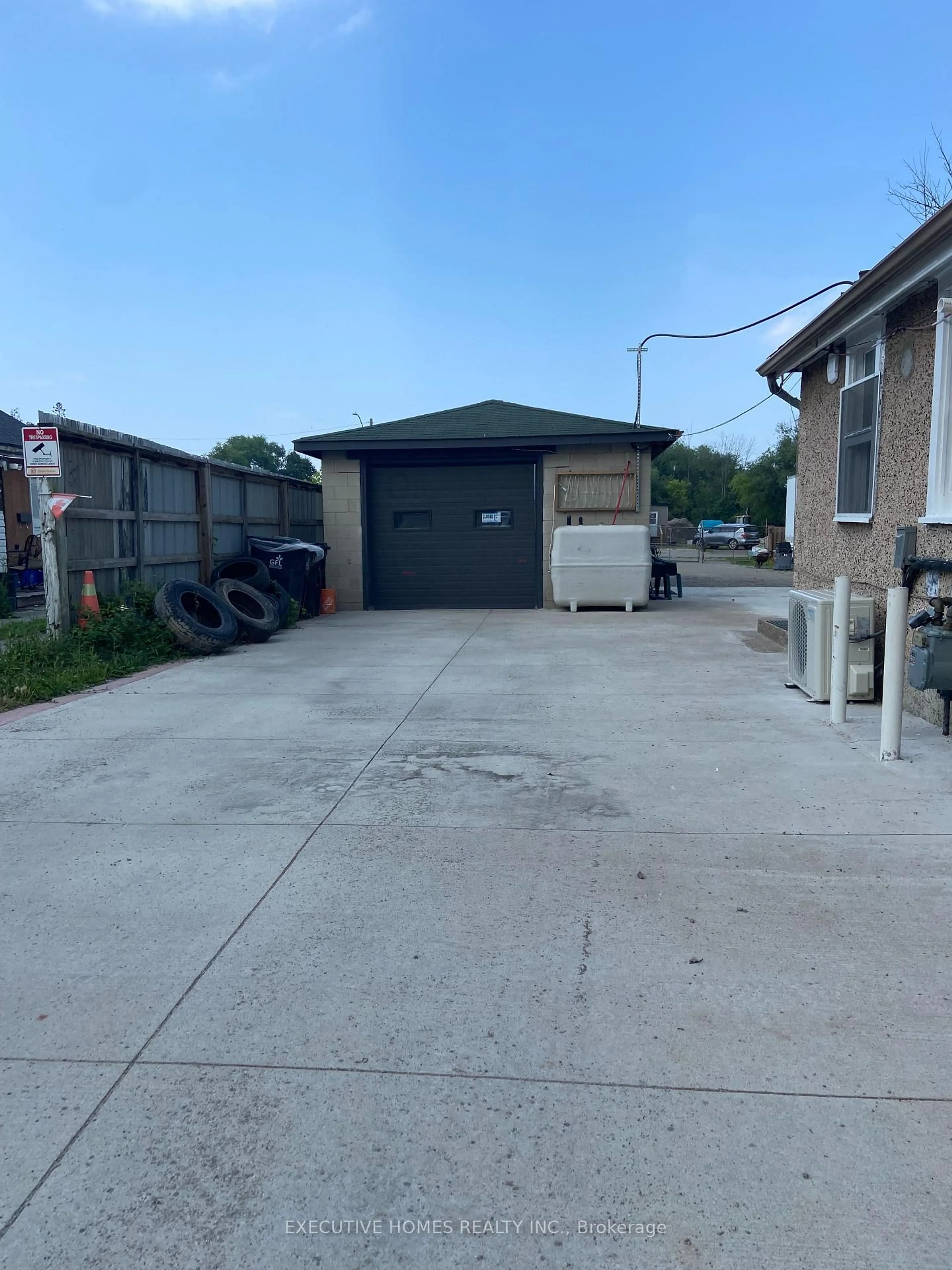 Unknown for 793 Barton St, Hamilton Ontario L8E 5L8