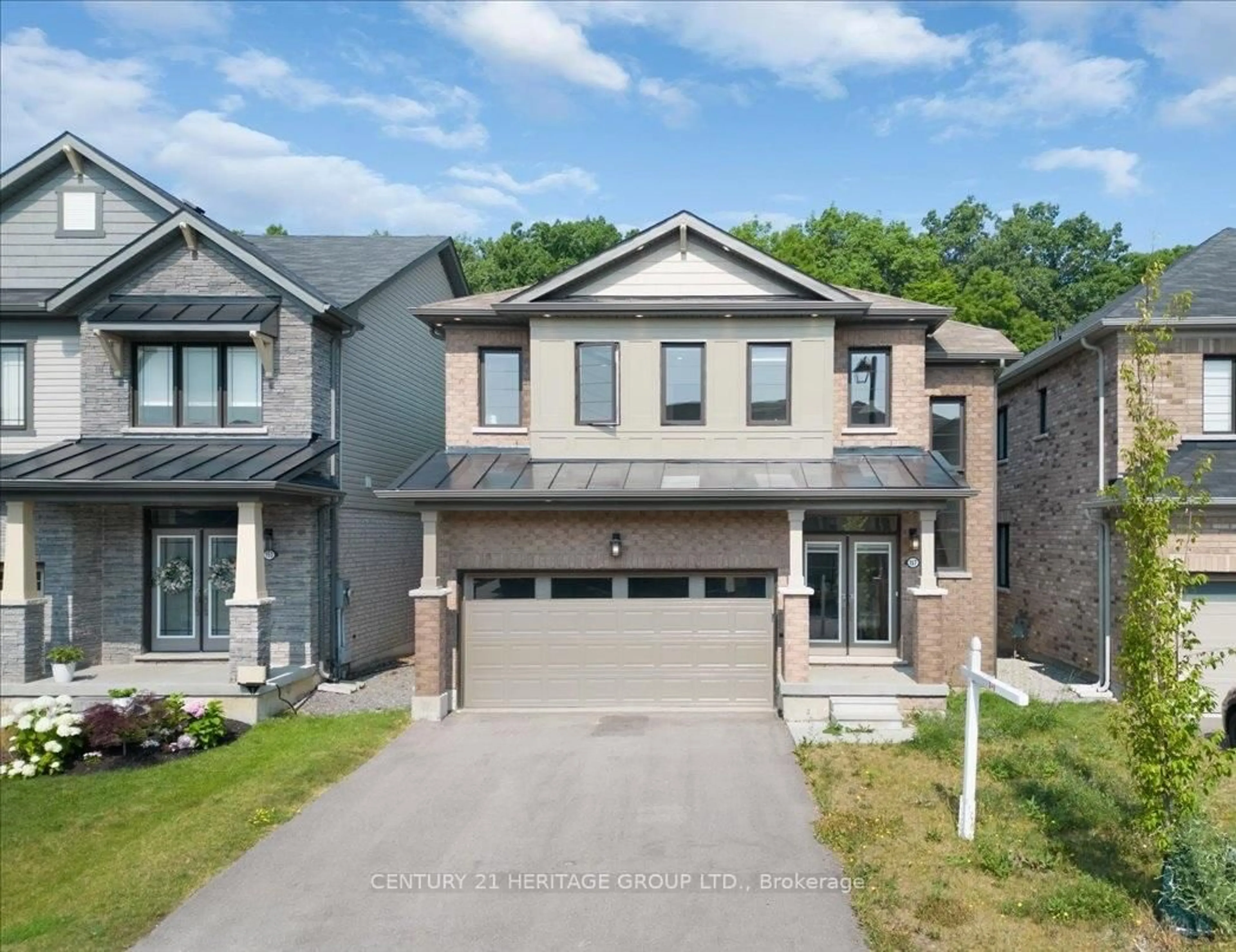 Home with brick exterior material, street for 157 Cactus Cres, Hamilton Ontario L8J 0M3
