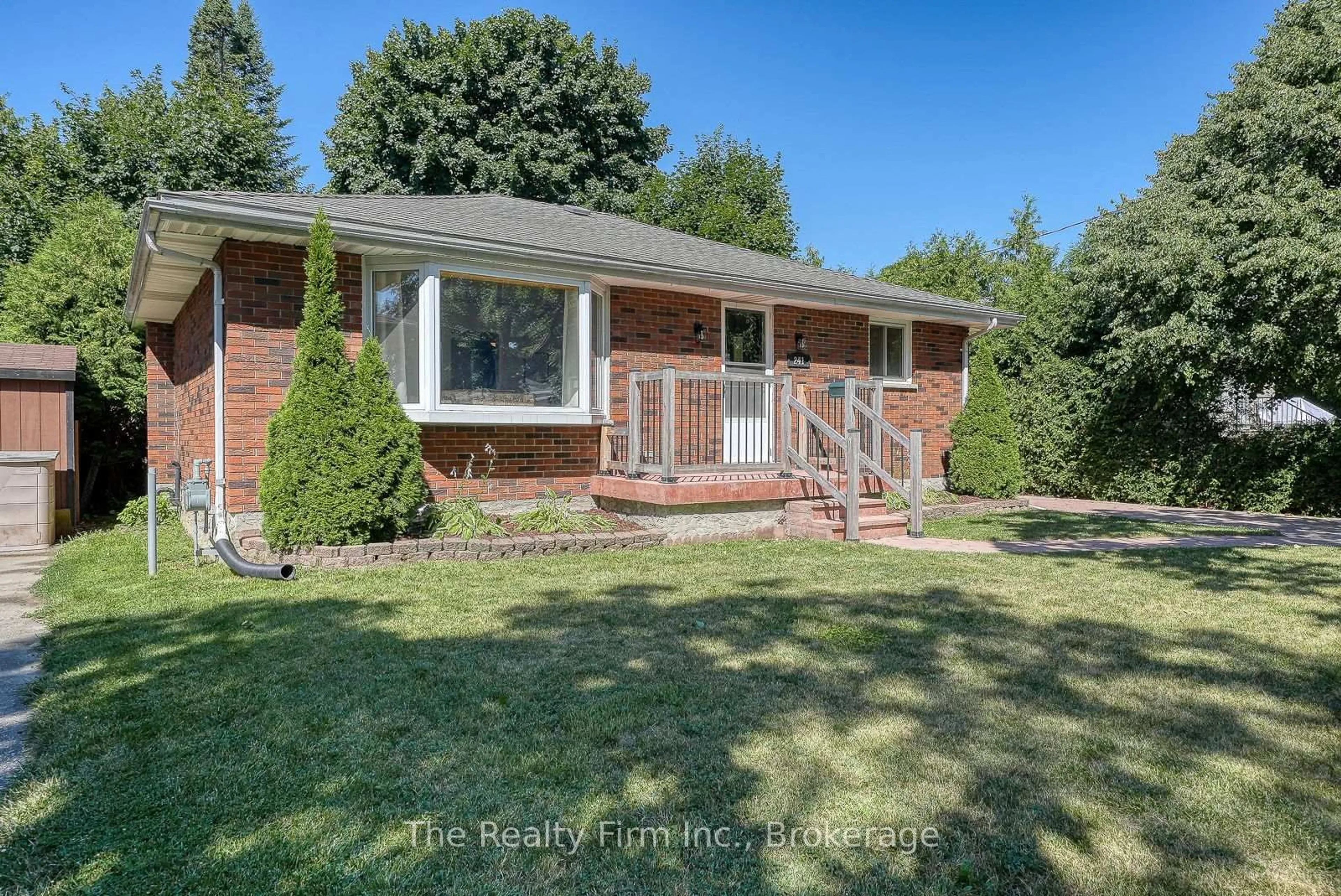 Home with brick exterior material, unknown for 241 Goddard Blvd, London East Ontario N5W 4Z9