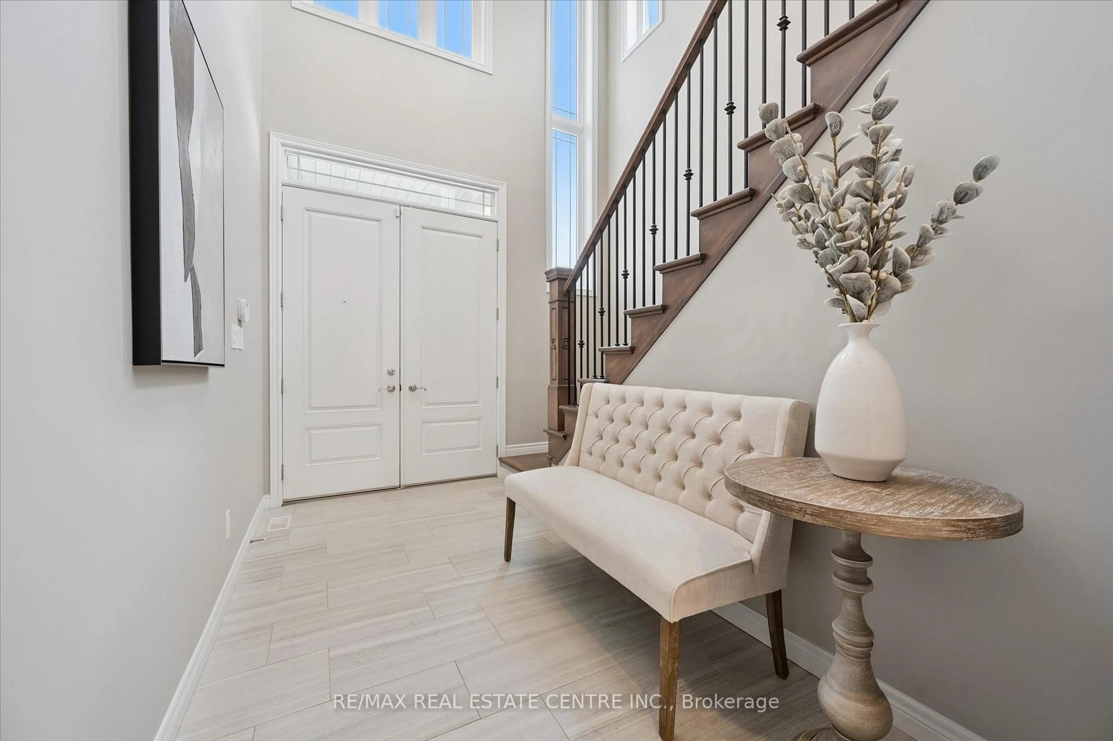 Indoor entryway for 23 Spachman St, Kitchener Ontario N2R 1R7