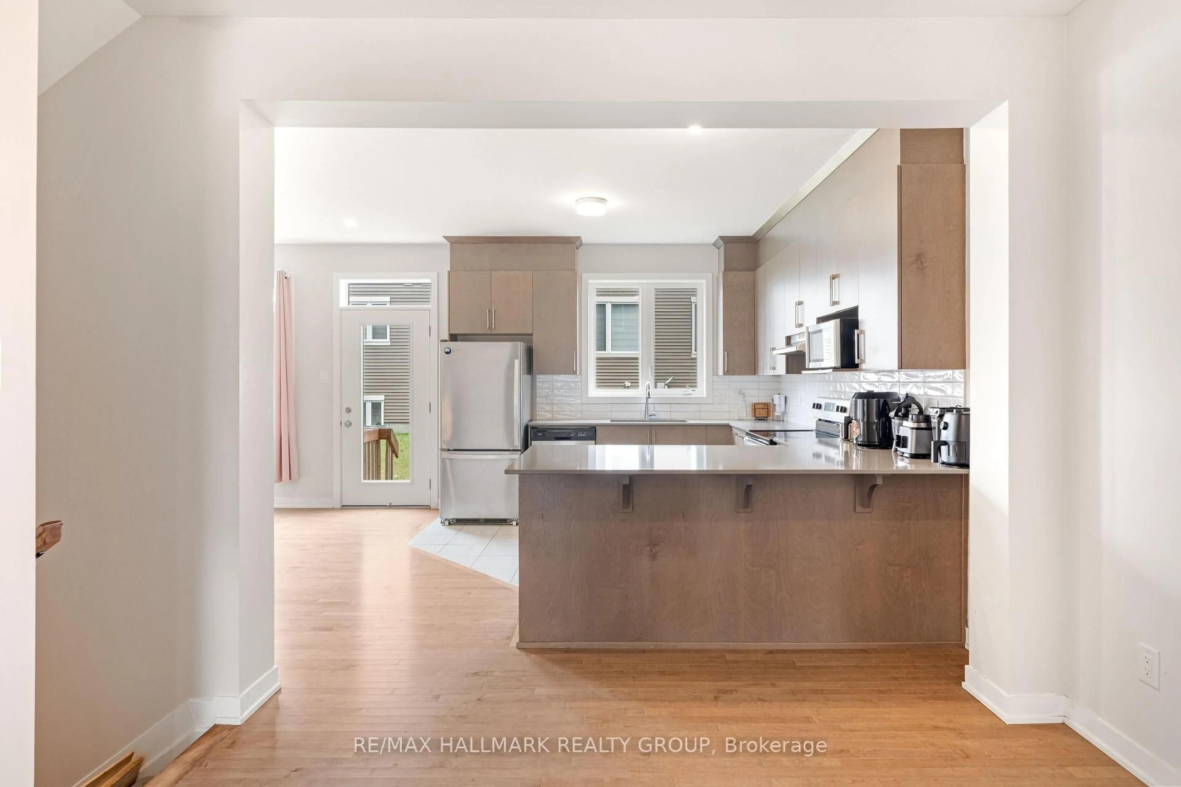 Open concept kitchen, unknown for 243 Surface Lane, Ottawa Ontario K2J 6X9