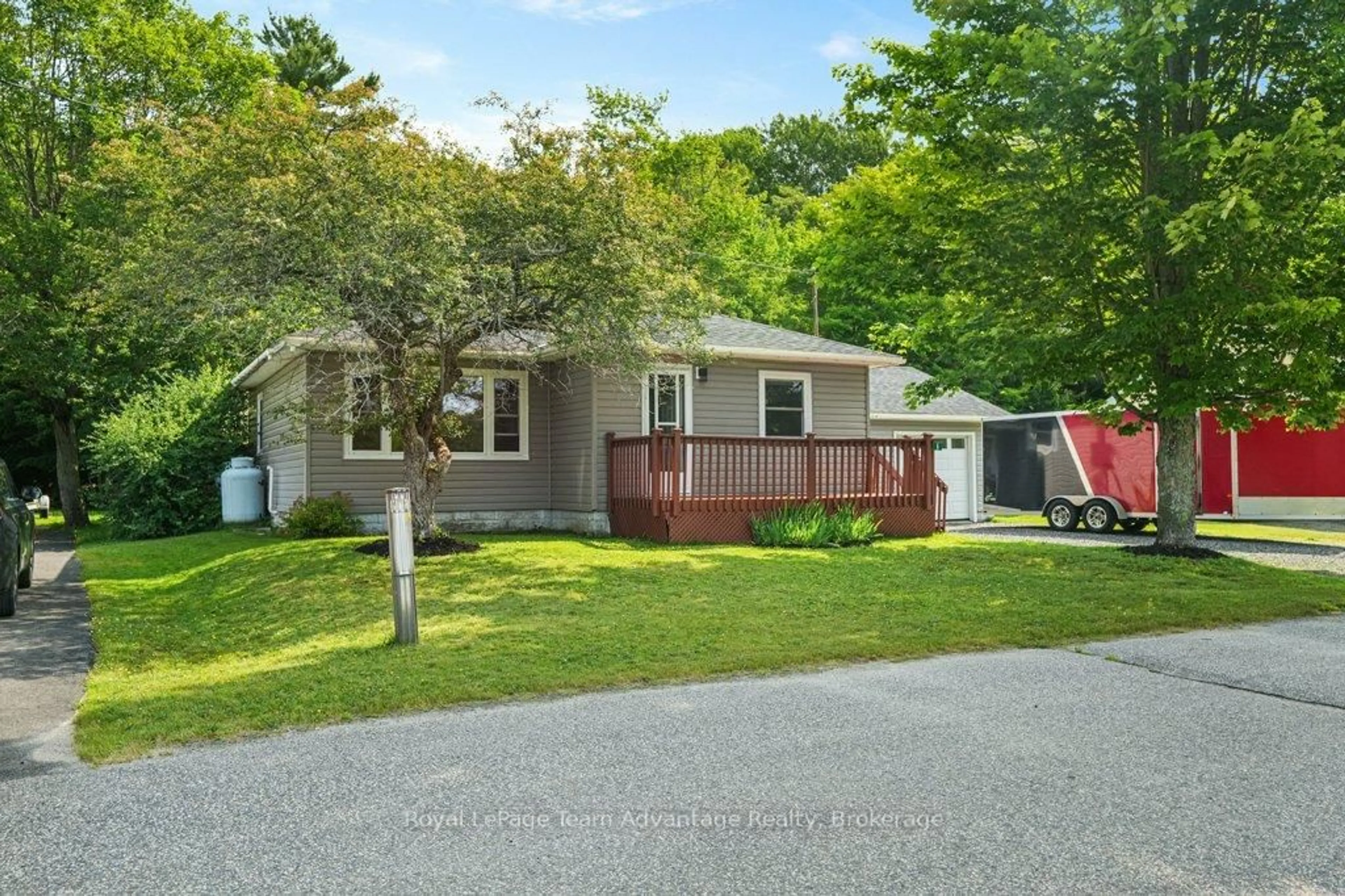 Home with vinyl exterior material, street for 6 Glenrock Rd, McDougall Ontario P0G 1G0