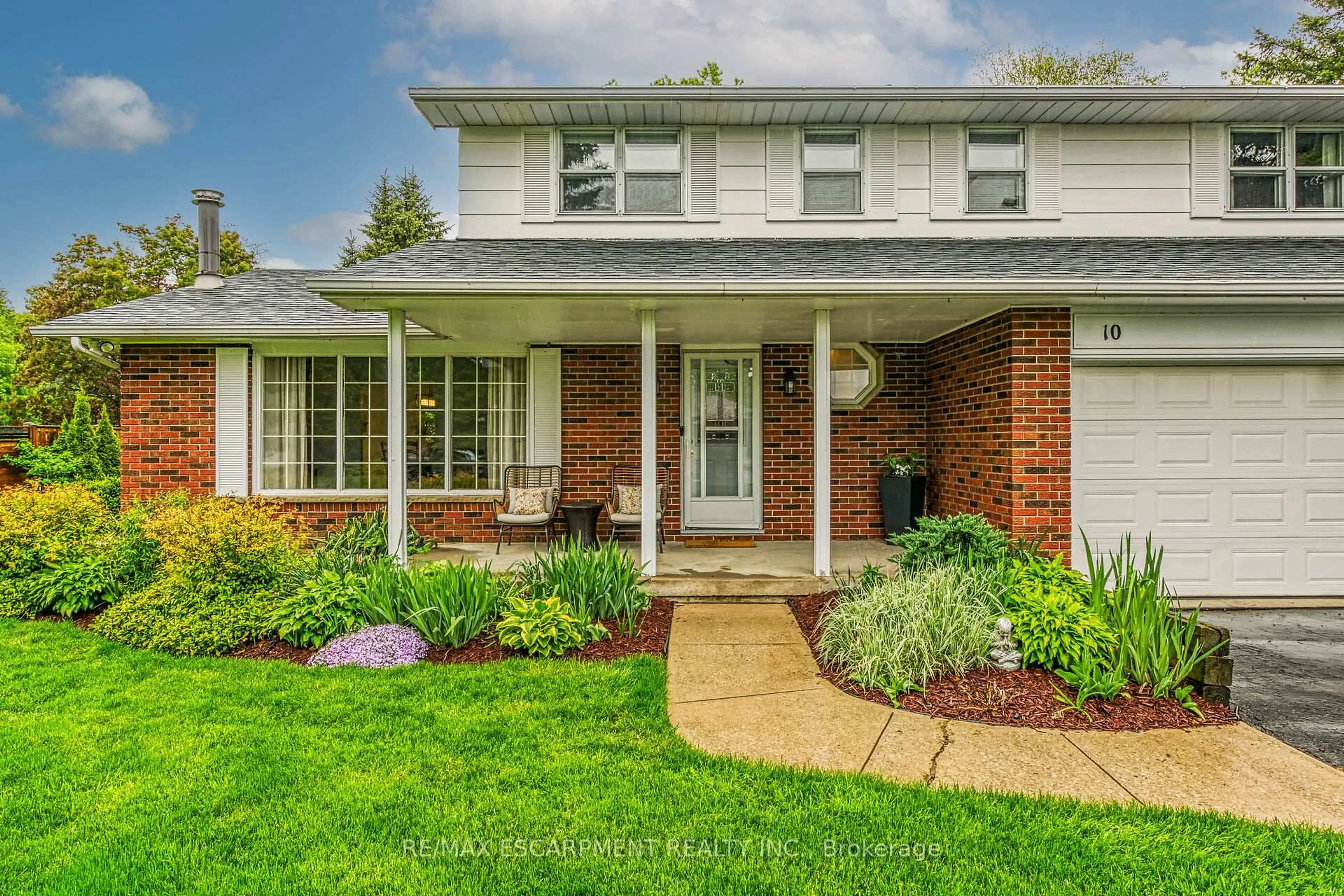 Home with brick exterior material, street for 10 Emily St, Norfolk Ontario N0A 1N6