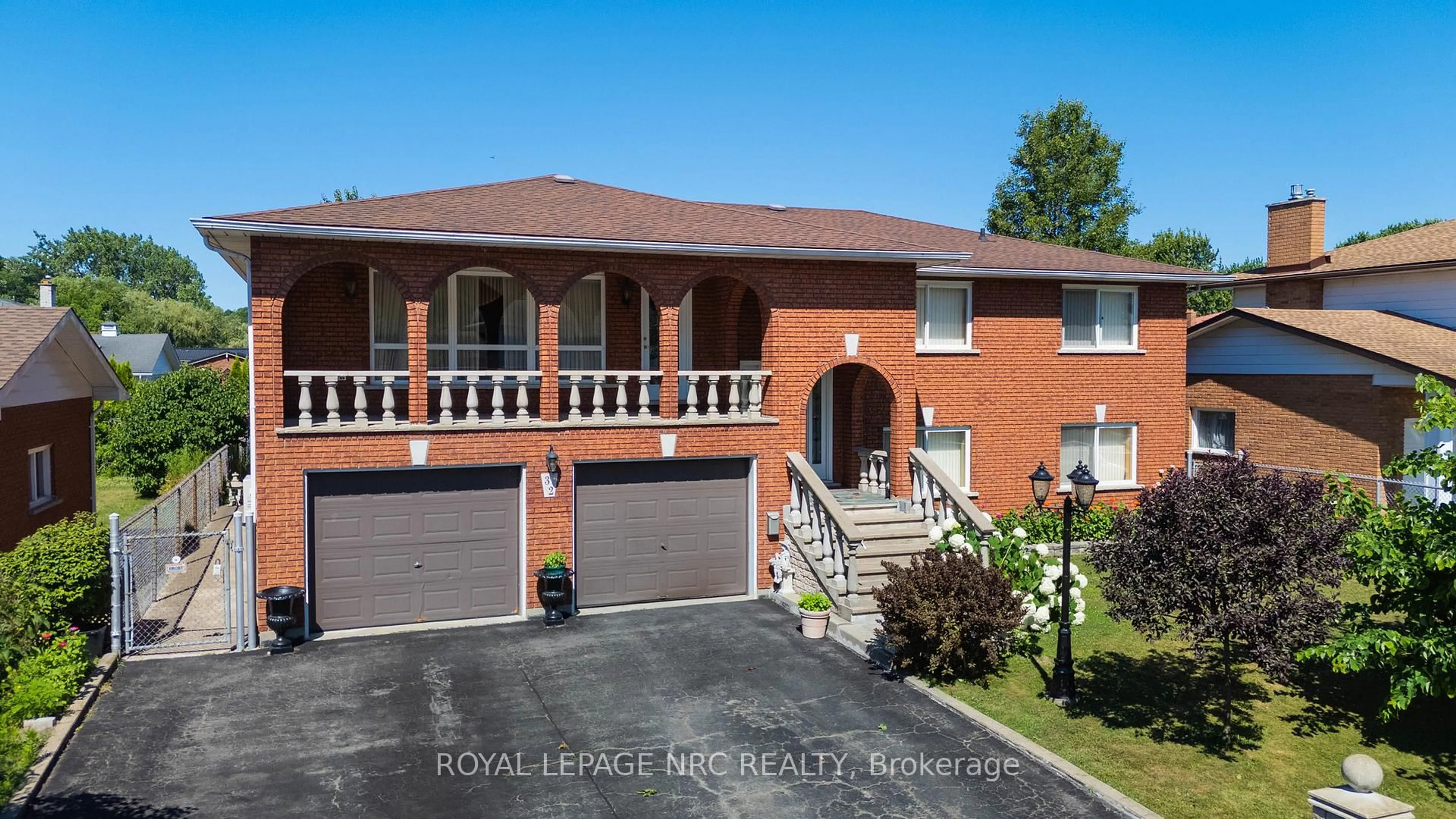 Home with brick exterior material, street for 32 Gaspare Dr, Port Colborne Ontario L3K 2V2