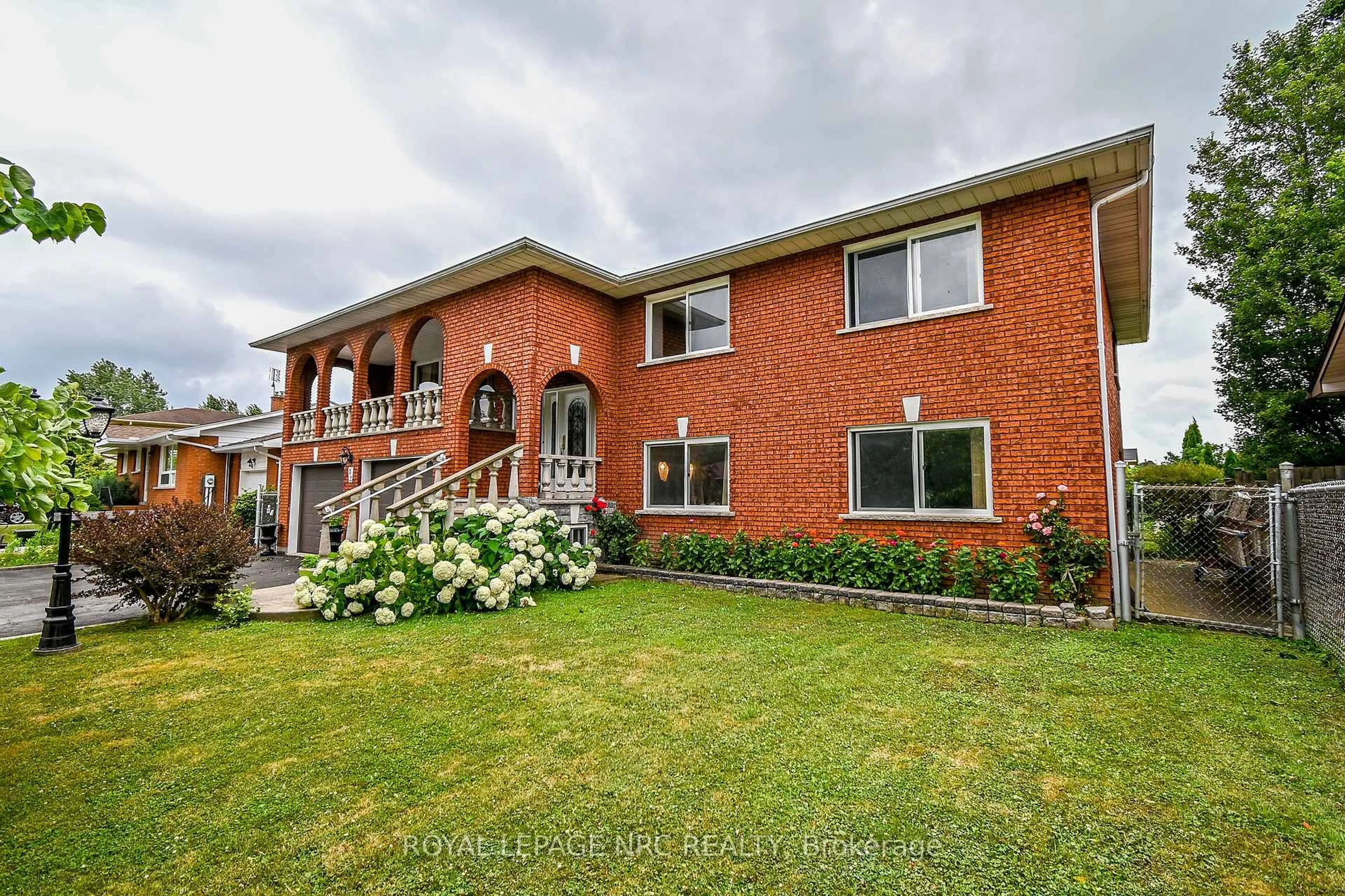 Home with brick exterior material, building for 32 Gaspare Dr, Port Colborne Ontario L3K 2V2
