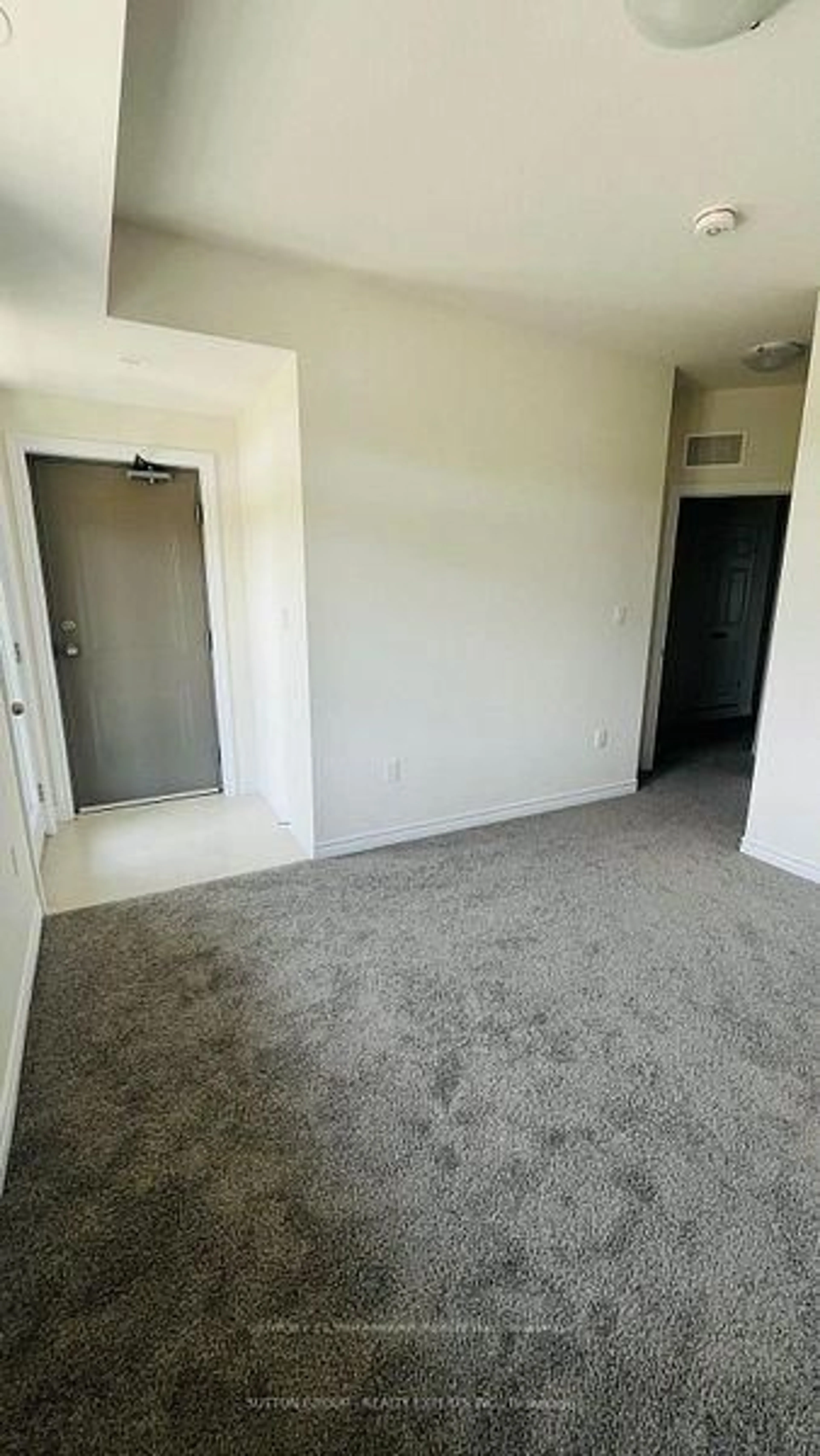 A pic of a room for 24 Lomond Lane, Kitchener Ontario N2R 1R7