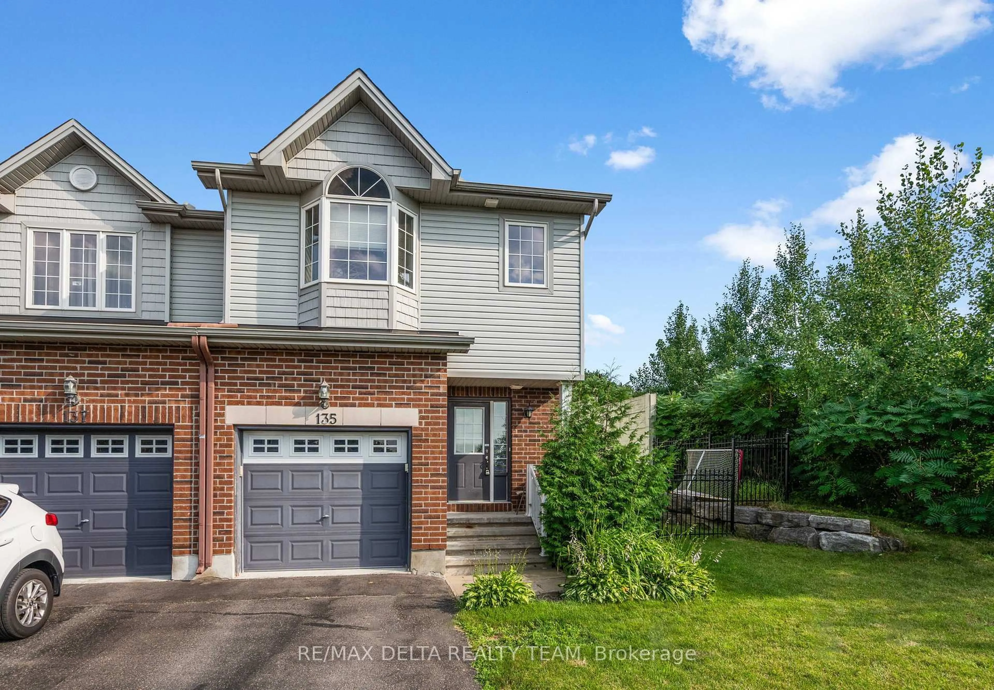Home with brick exterior material, street for 135 Challenge Cres, Ottawa Ontario K4A 0T9
