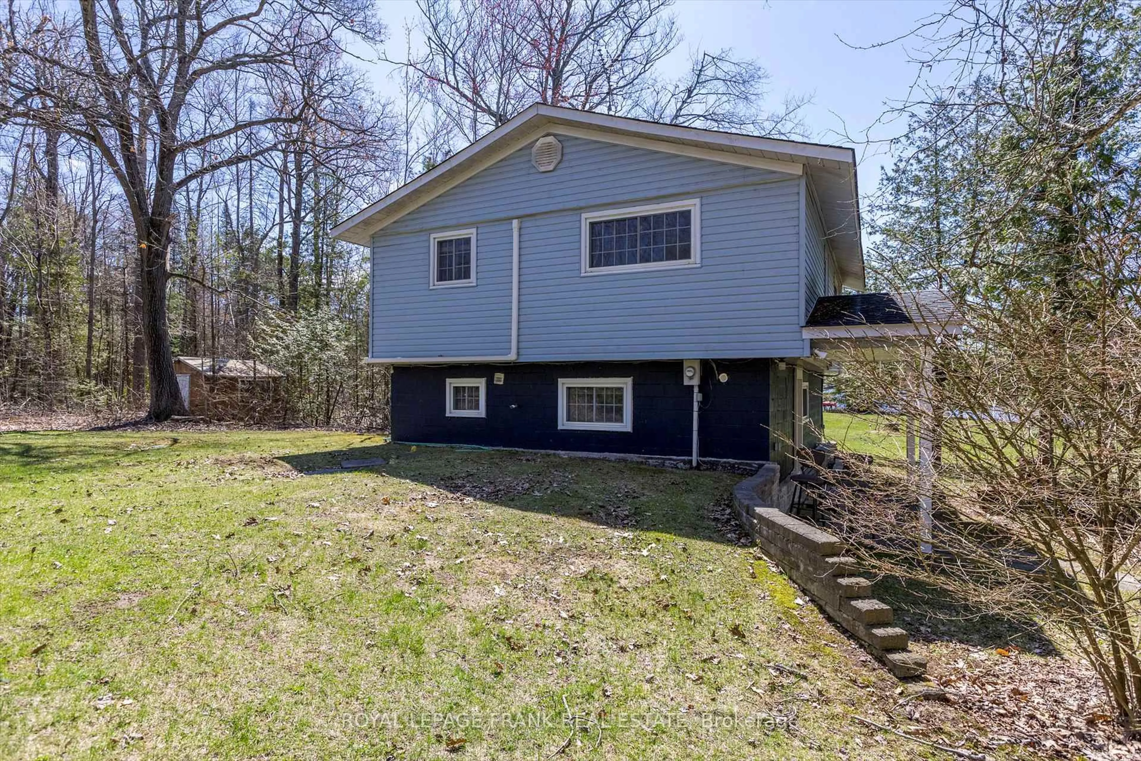 Home with vinyl exterior material, unknown for 183 Adam & Eve Rd, Trent Lakes Ontario K0L 1J0