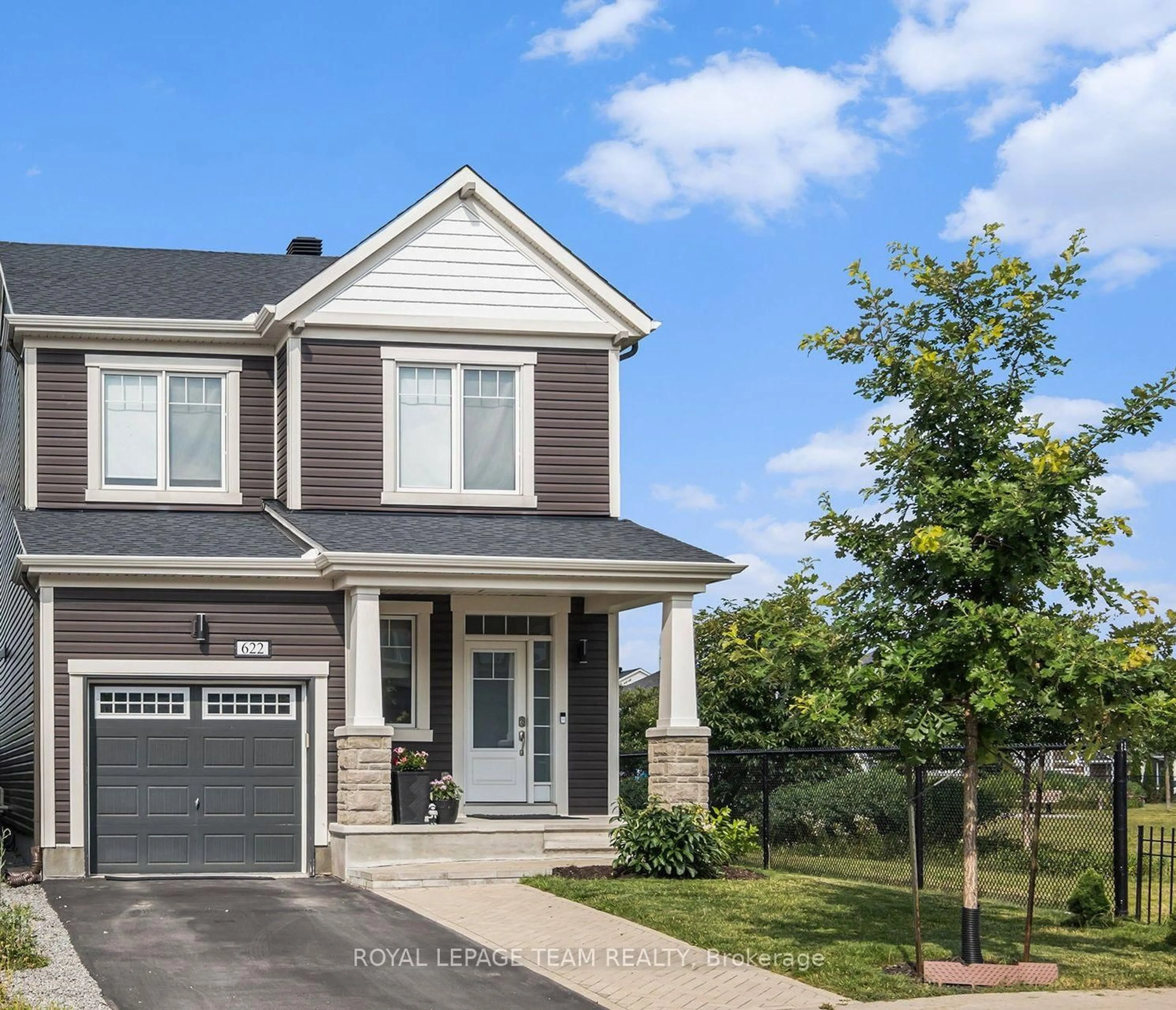 Home with vinyl exterior material, street for 622 Malahat Way, Ottawa Ontario K2S 1E7