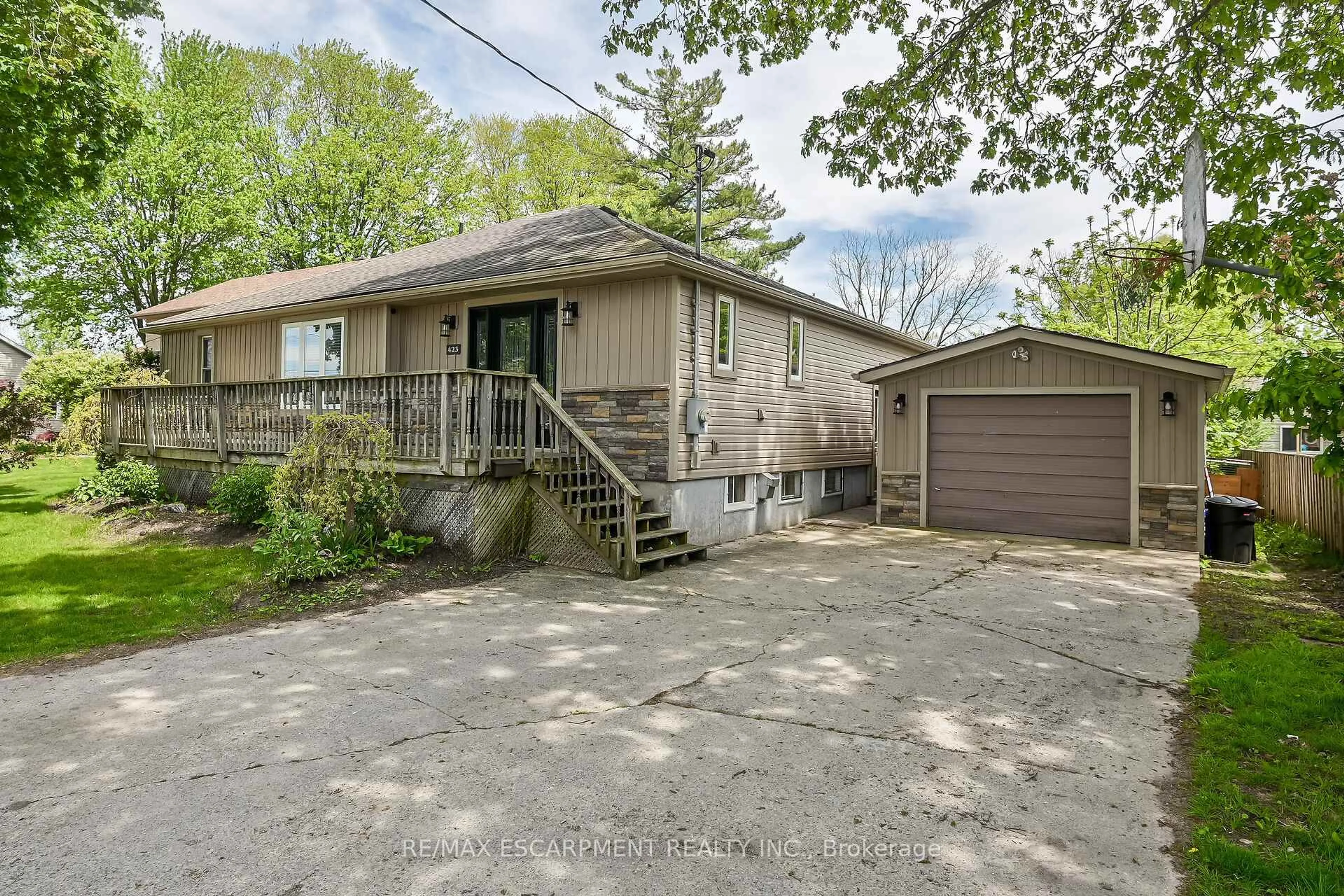 Unknown for 423 George St, Haldimand Ontario N1A 2T8