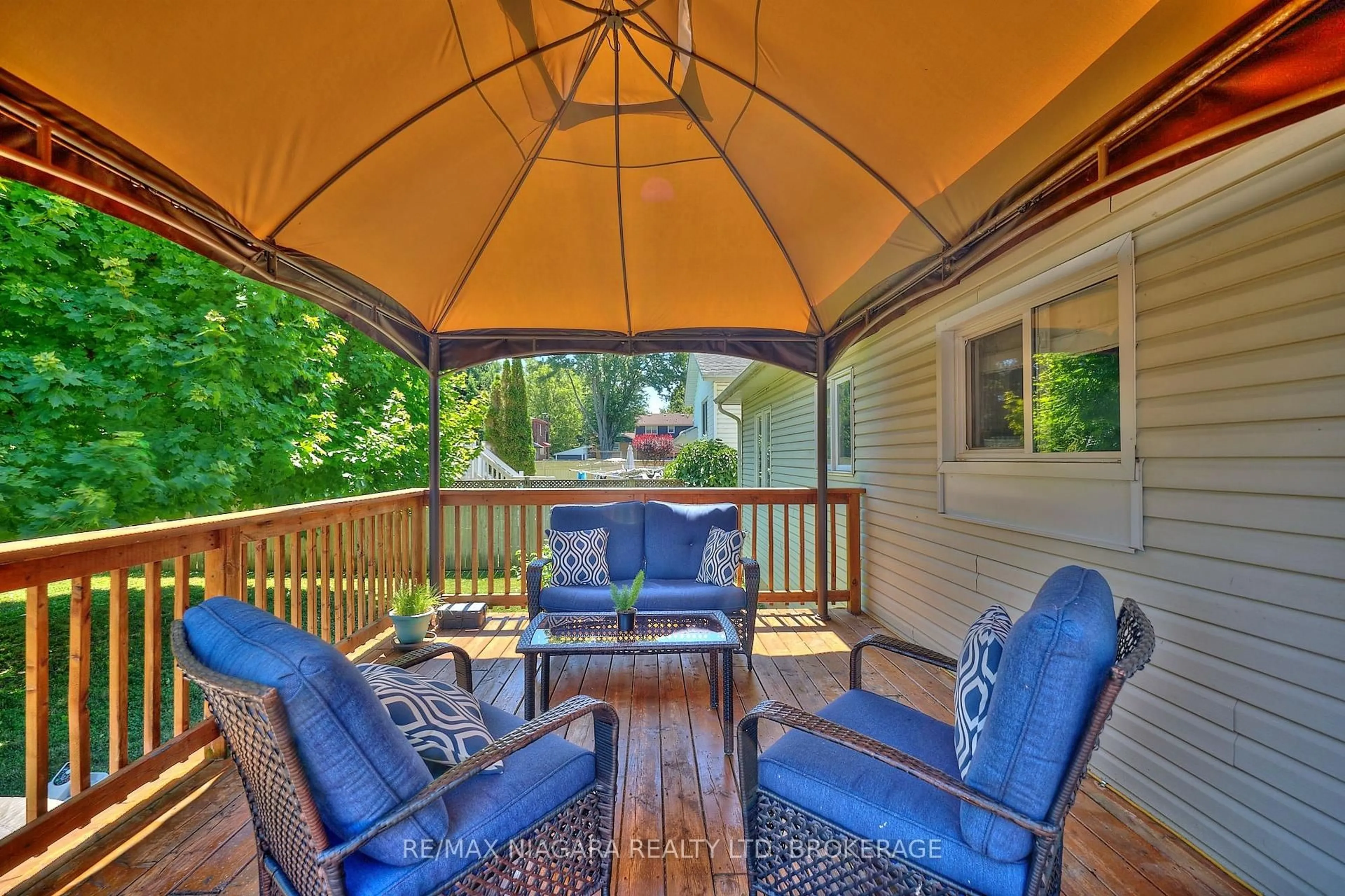 Patio, water/lake/river/ocean view for 210 Gorham Rd, Fort Erie Ontario L0S 1N0