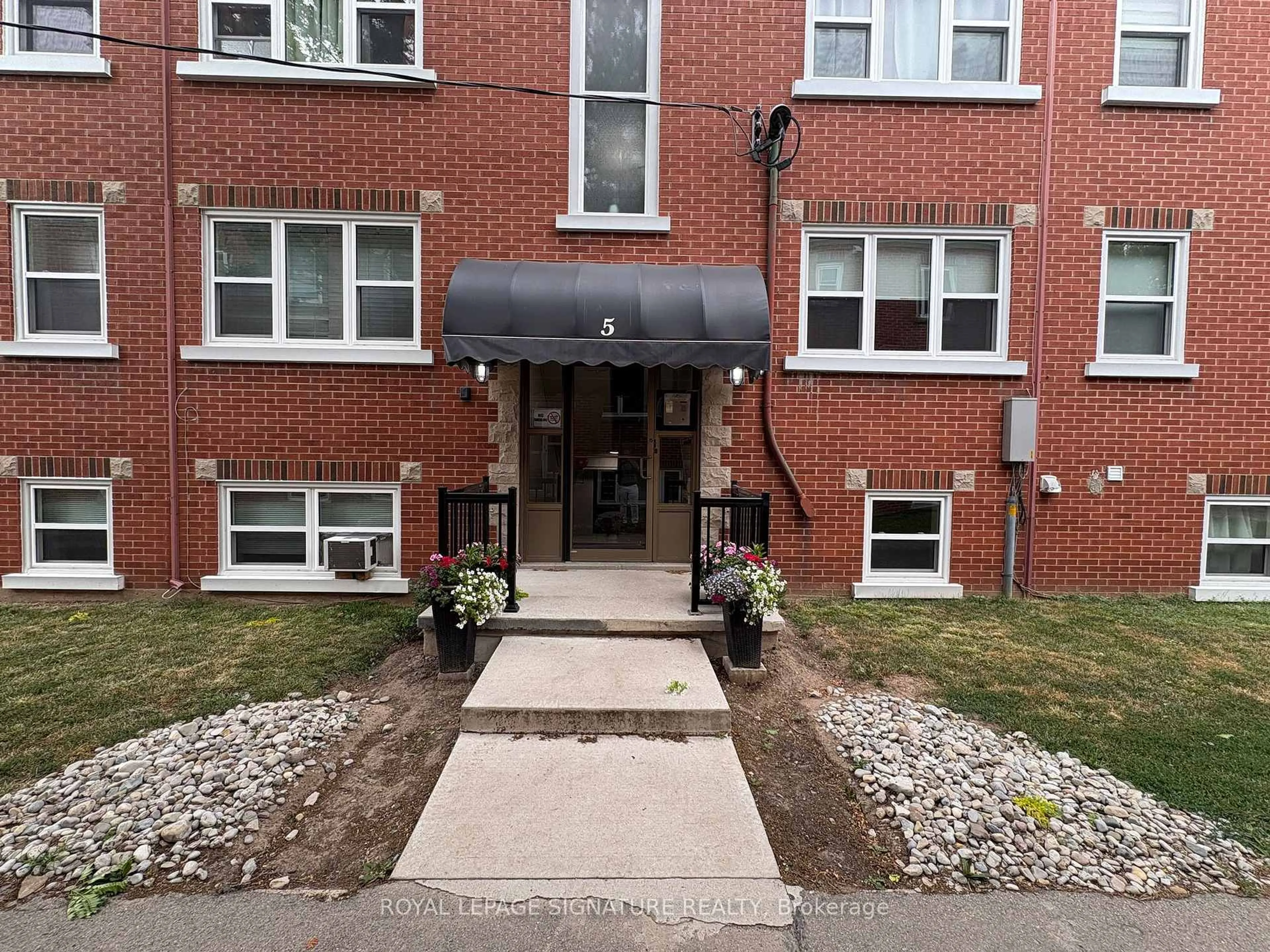 Unknown for 5 Applewood Ave #1, Hamilton Ontario L8G 3S4