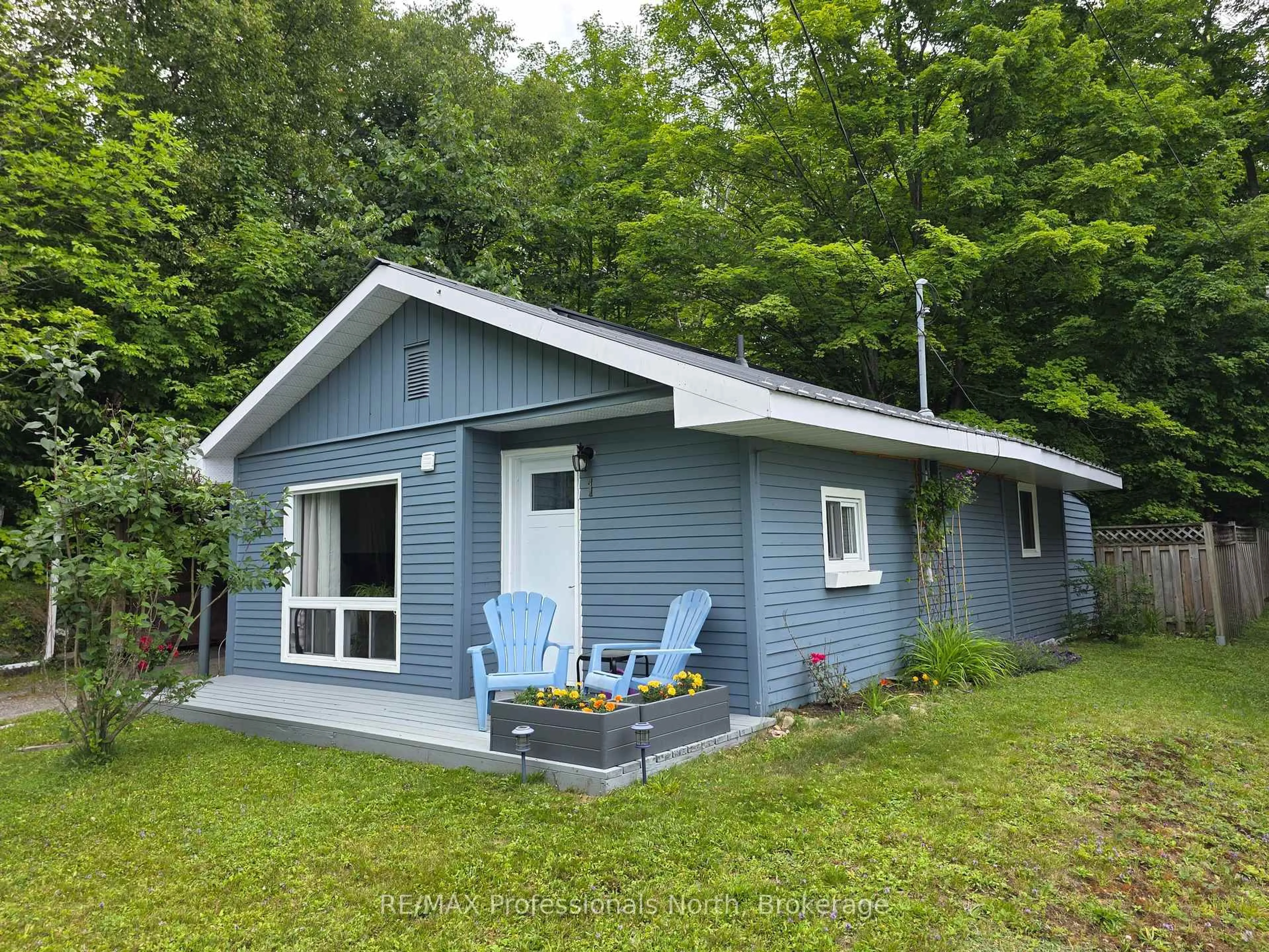 Unknown for 1 George St, Huntsville Ontario P1H 1V8