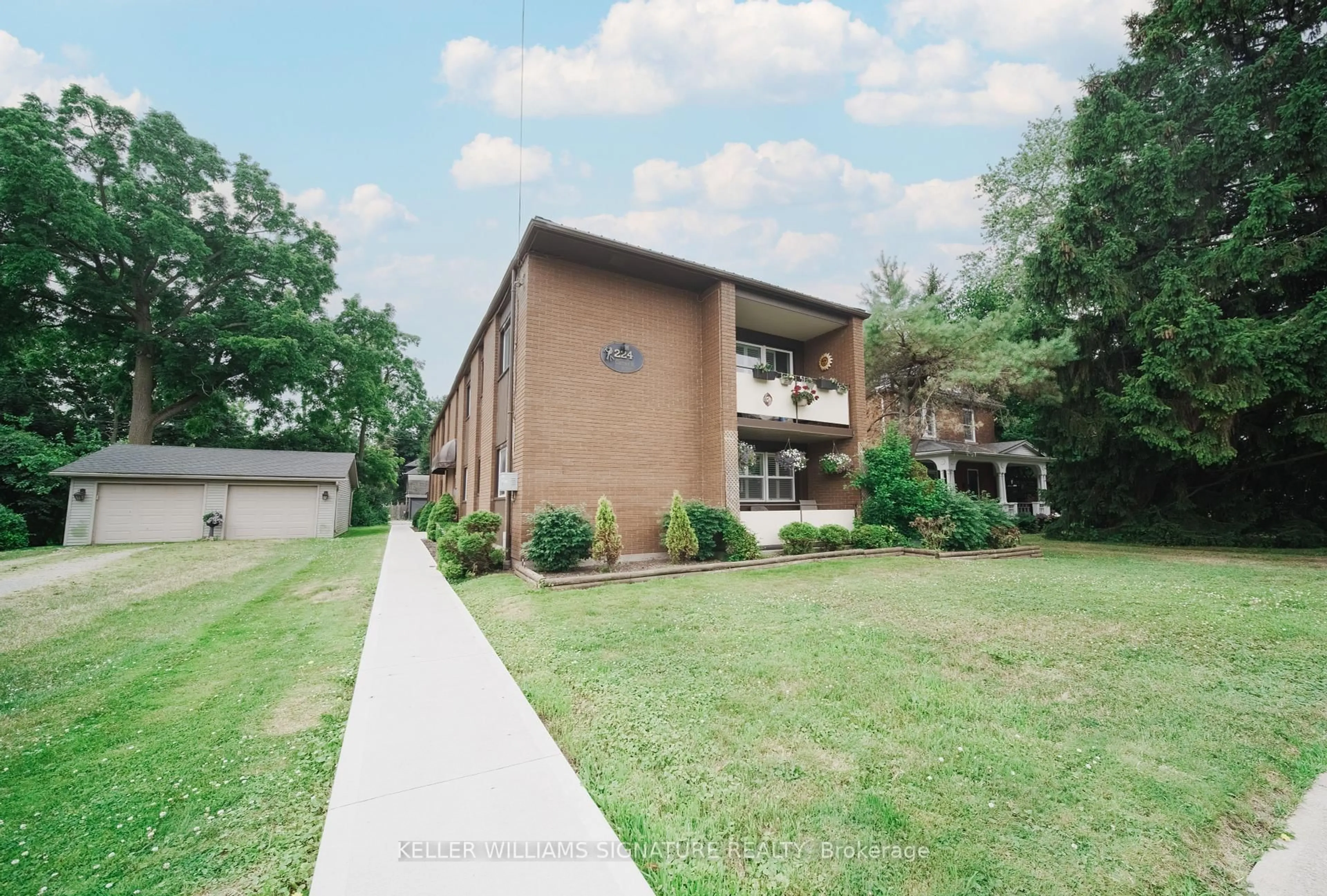 Unknown for 224 Clarence St, Port Colborne Ontario L3K 3G6