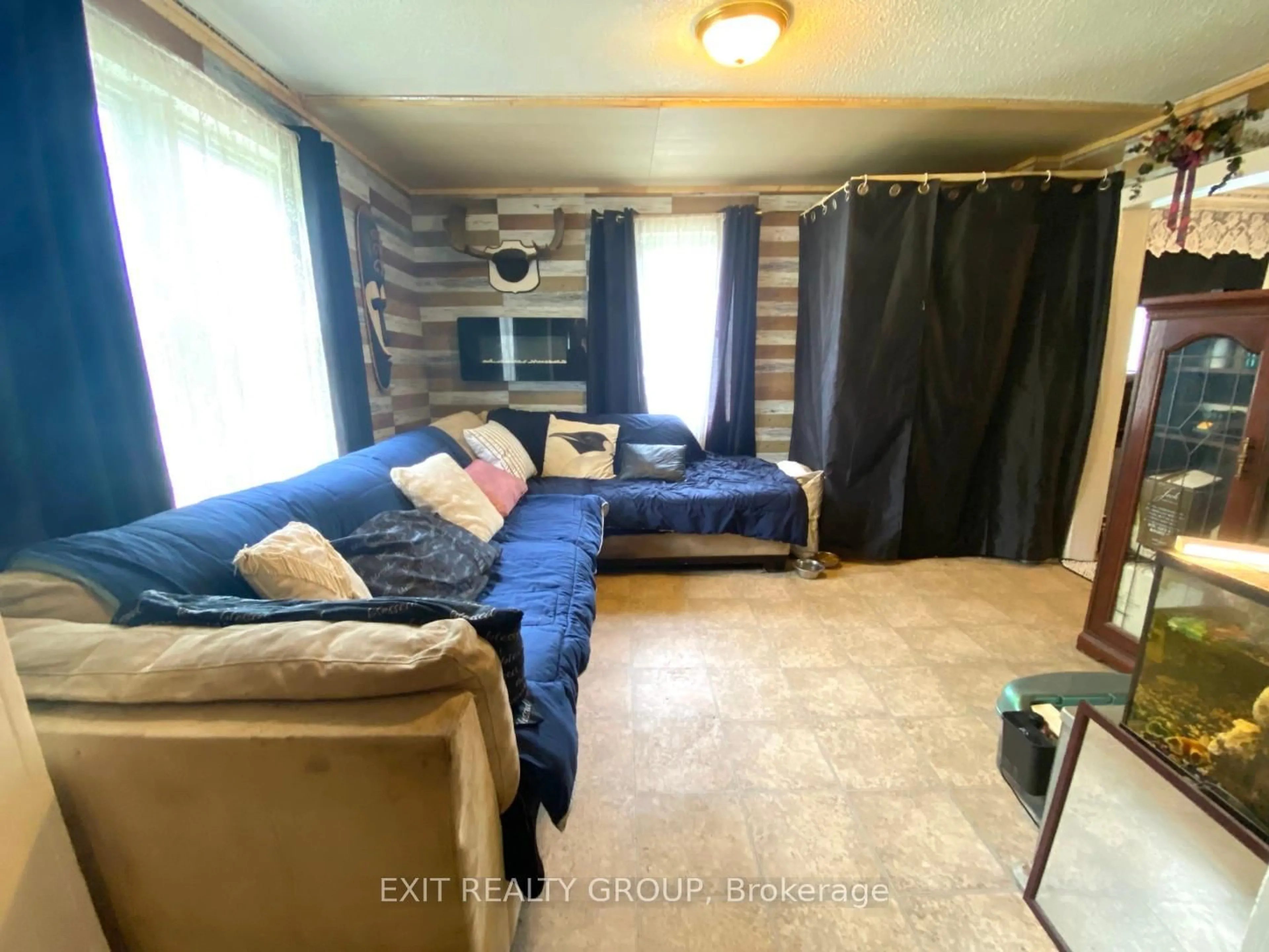 A pic of a room for 33 Glastonbury Rd, Addington Highlands Ontario K0H 2G0