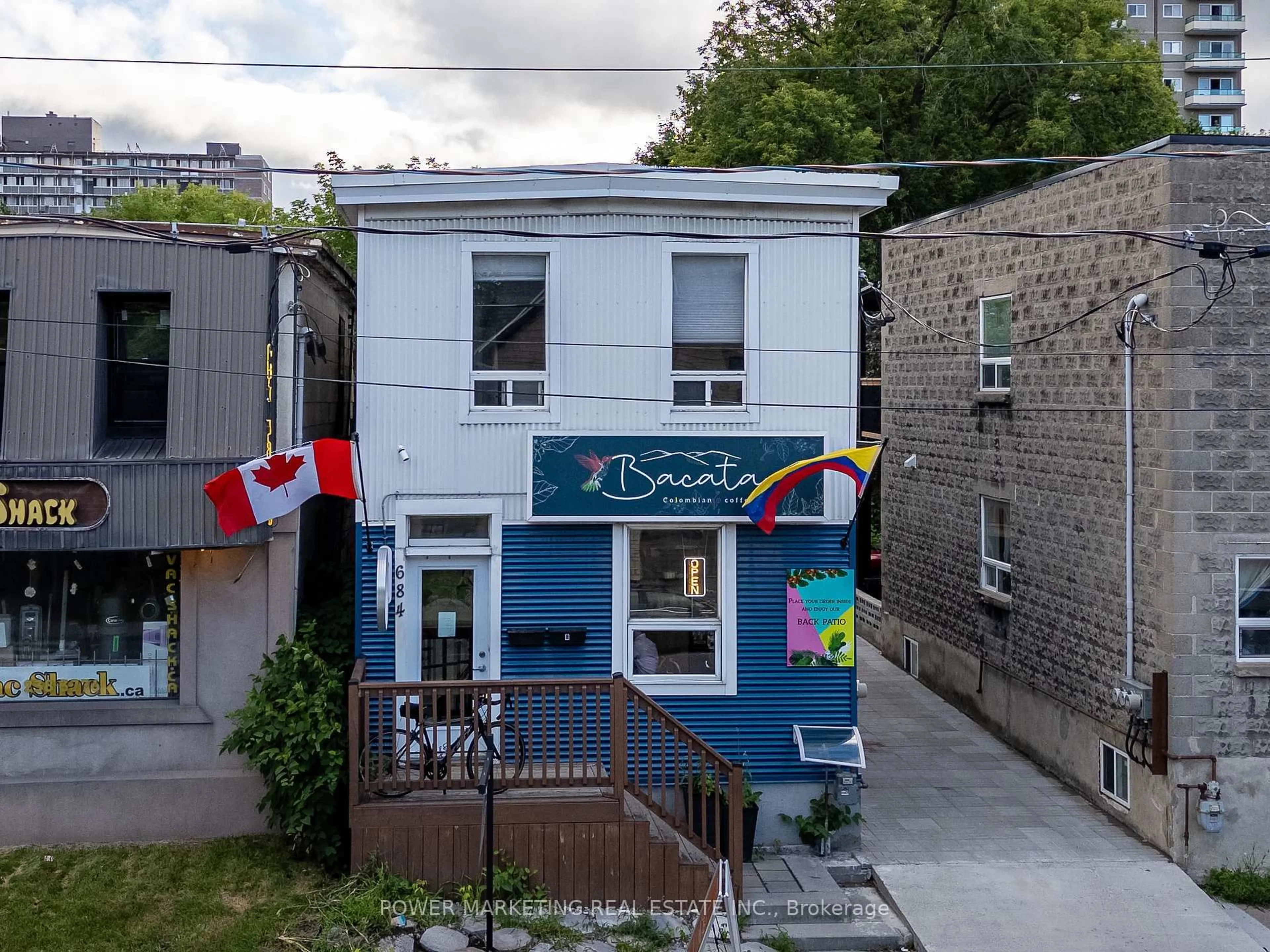 A pic from outside/outdoor area/front of a property/back of a property/a pic from drone, street for 684 BRONSON Ave, Ottawa Ontario K1S 4E9