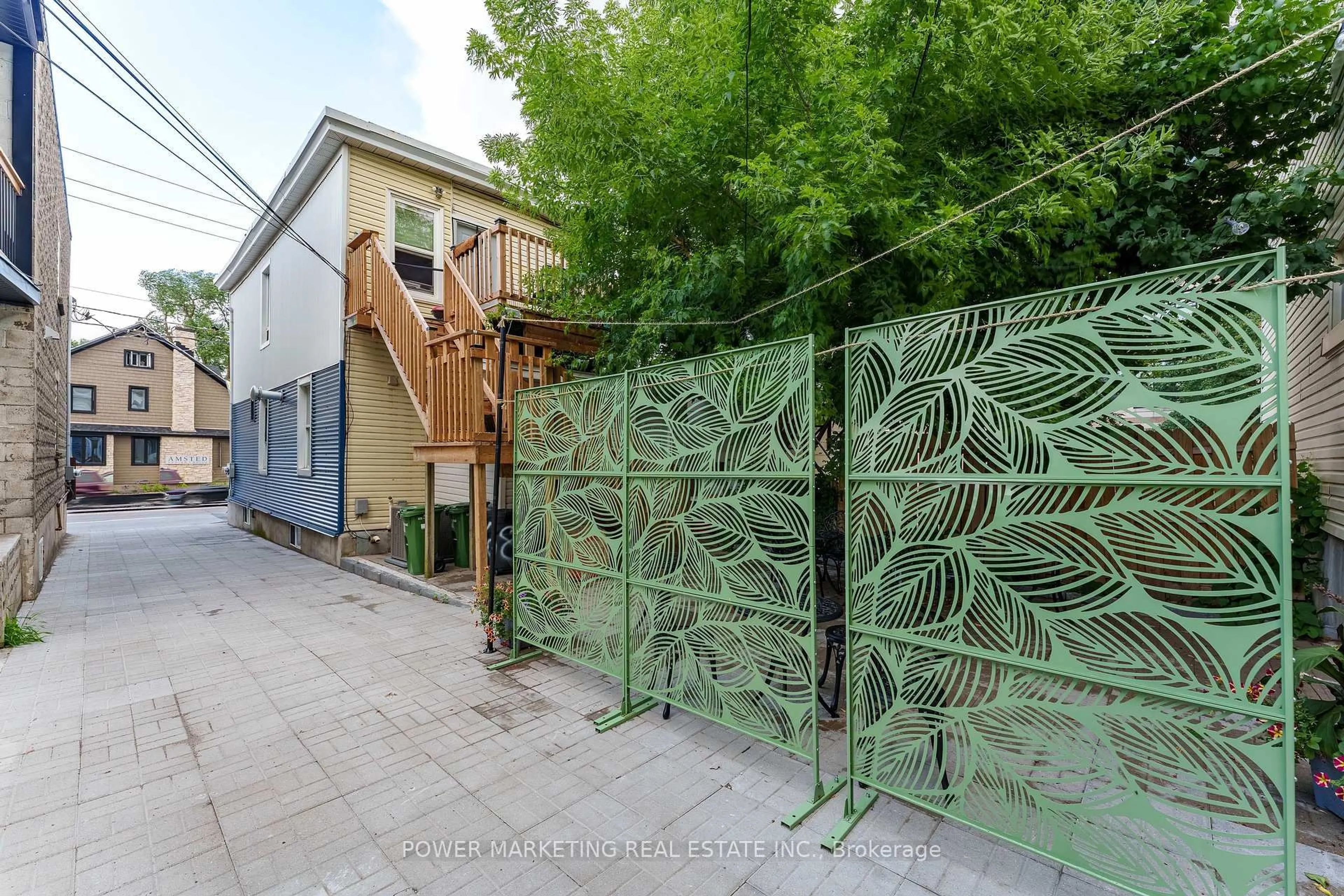 A pic from outside/outdoor area/front of a property/back of a property/a pic from drone, street for 684 BRONSON Ave, Ottawa Ontario K1S 4E9