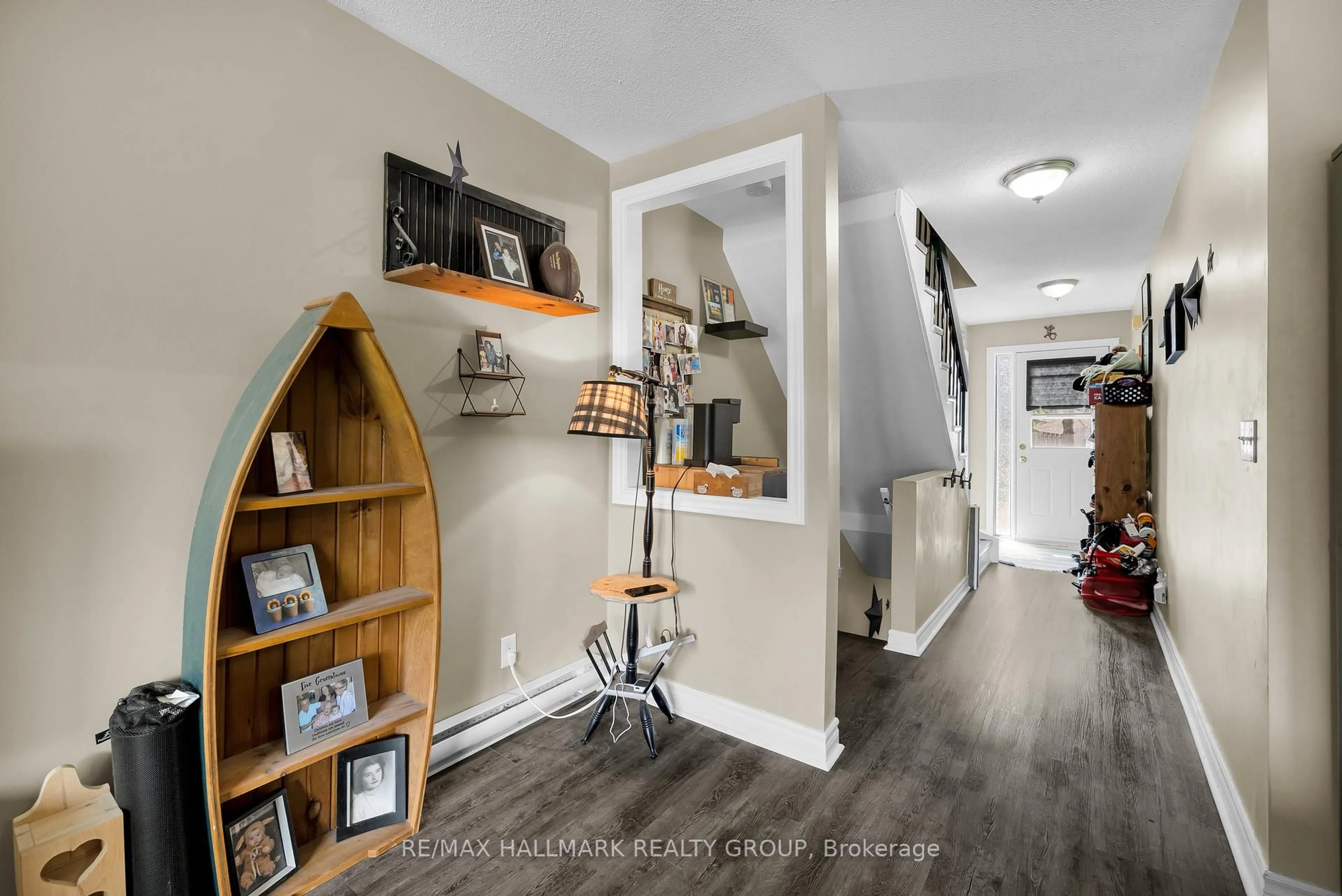 Indoor entryway for 1231 Millwood Ave #69, Brockville Ontario K6V 6J4