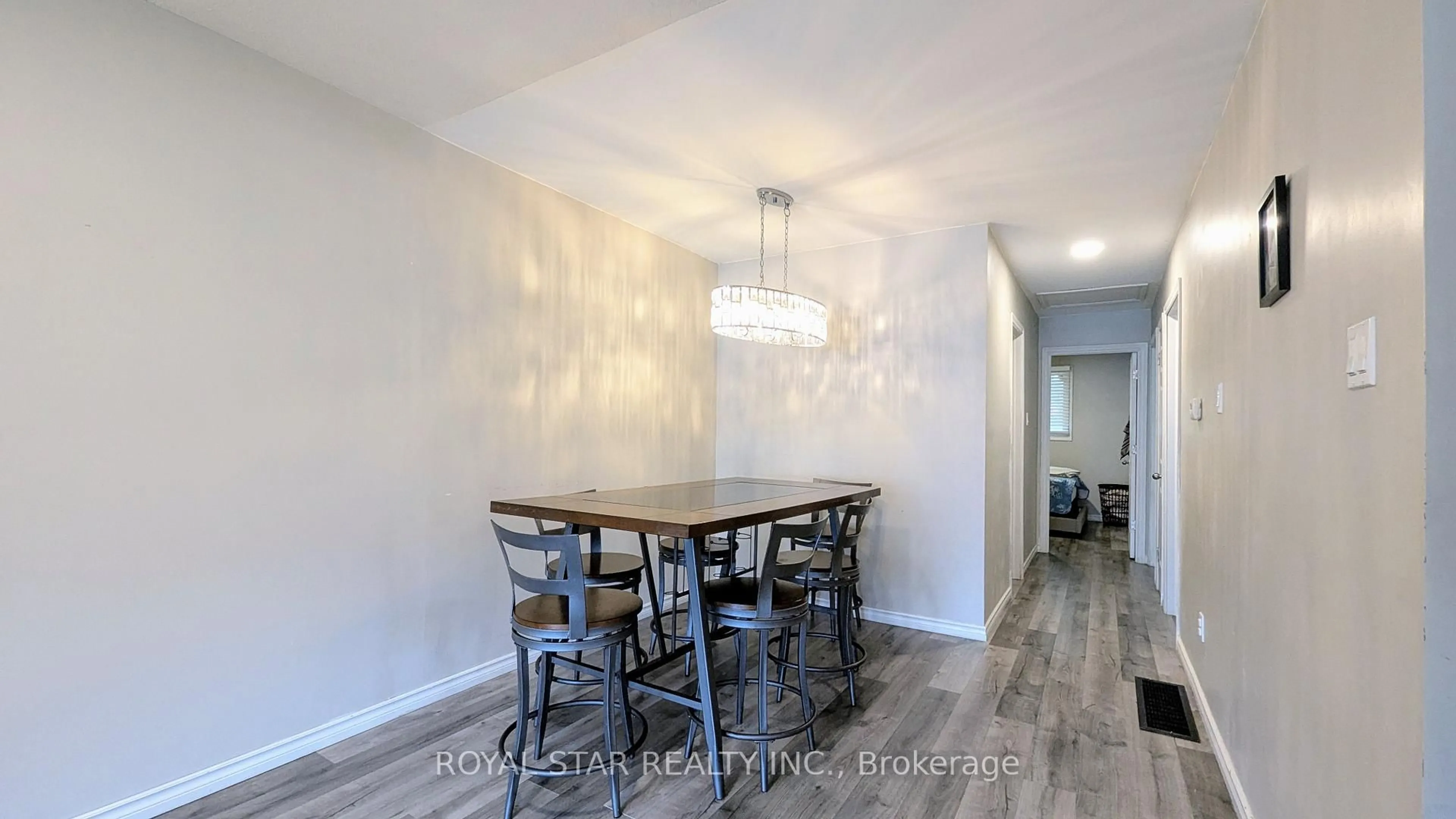 Dining room, wood/laminate floor for 42 Witty Ave, Ingersoll Ontario N5C 3P3