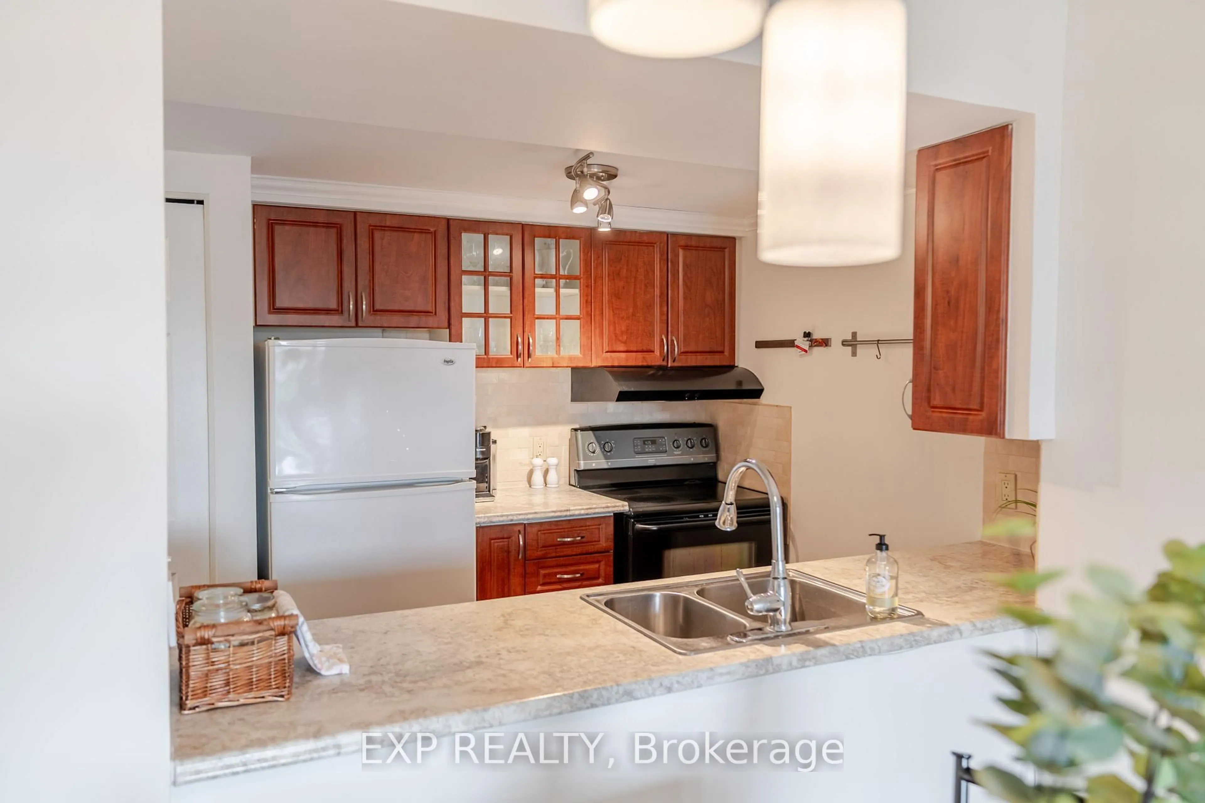 Standard kitchen, unknown for 202 Hinchey Ave #211, Ottawa Ontario K1Y 1L7