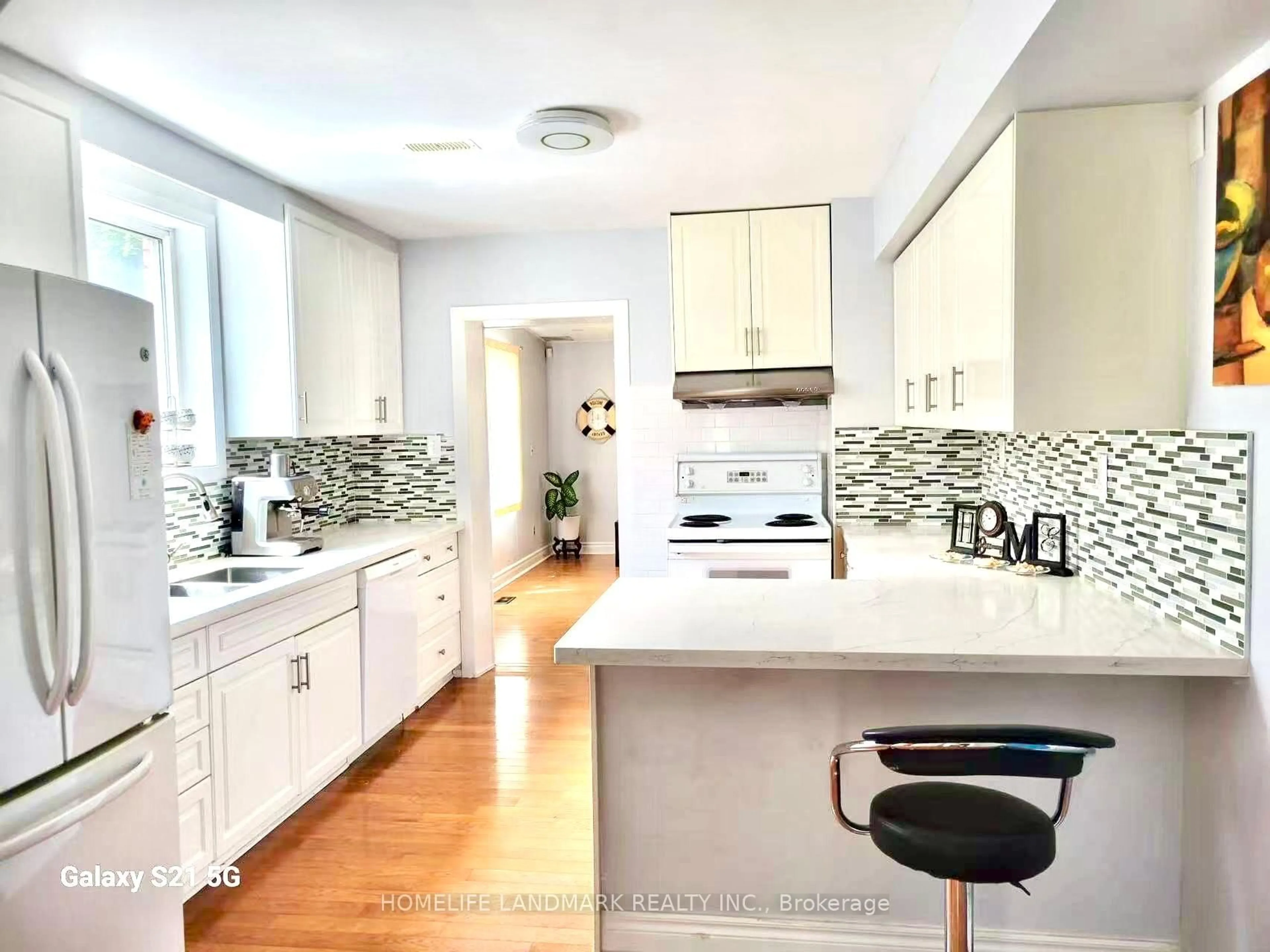 Open concept kitchen, ceramic/tile floor for 22 TRAYMOOR St, Kingston Ontario K7L 4K8