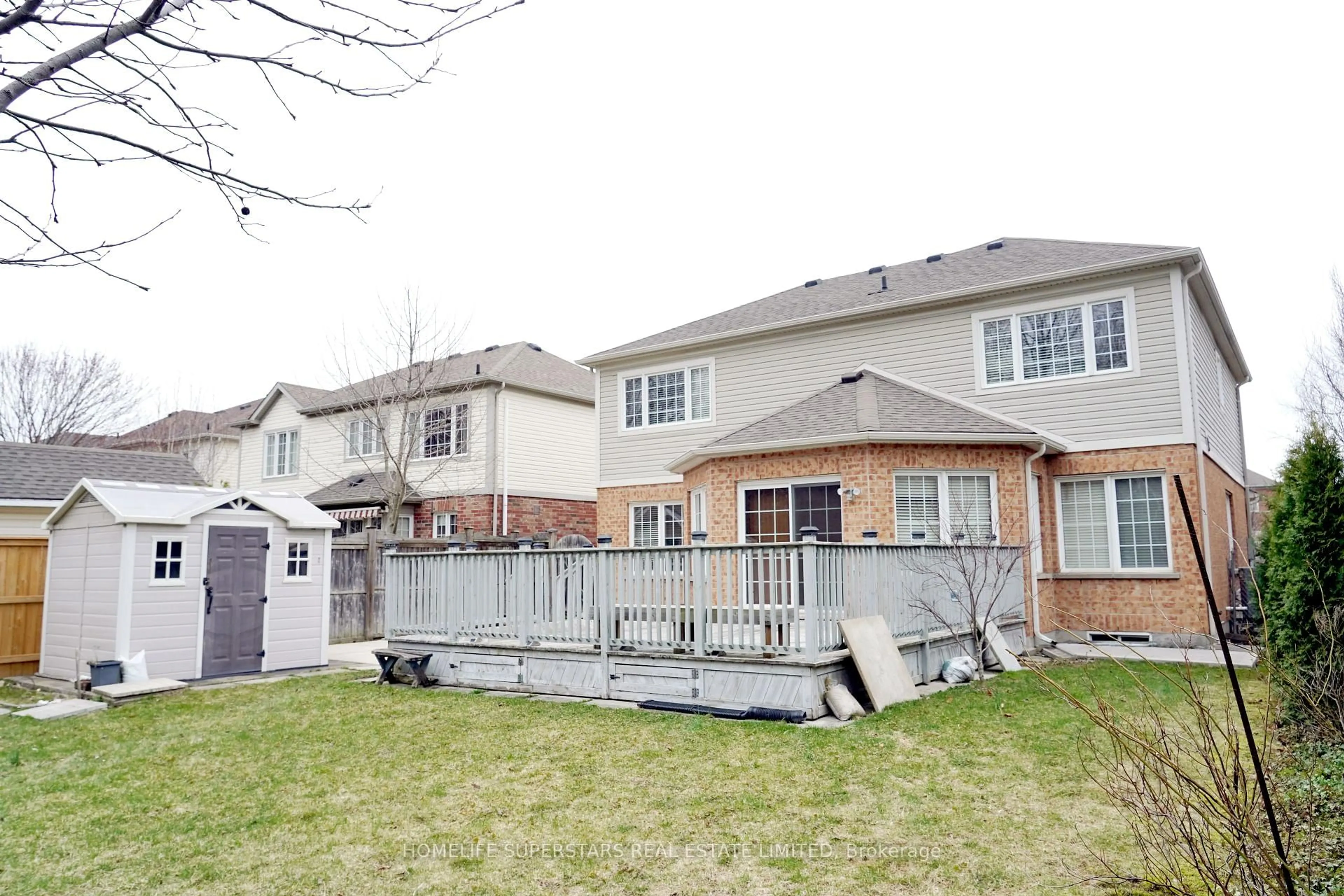 Patio, street for 6537 St Michael Ave, Niagara Falls Ontario L2H 0C6