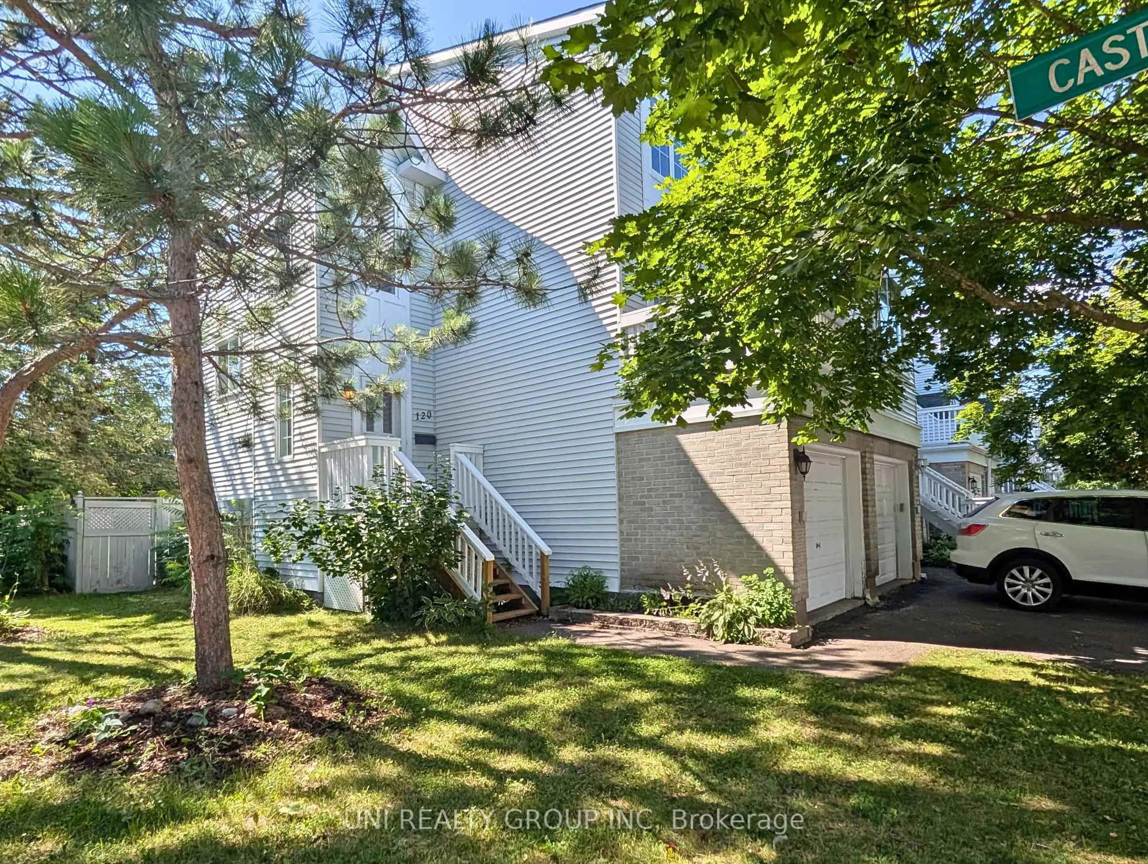 A pic from outside/outdoor area/front of a property/back of a property/a pic from drone, street for 120 CASTLEGREEN Private, Ottawa Ontario K1T 3N2